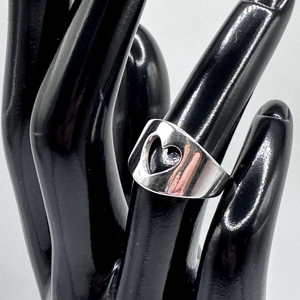 Vintage James Avery Open Heart Ring Sterling Silver RETIRED Size 5.5