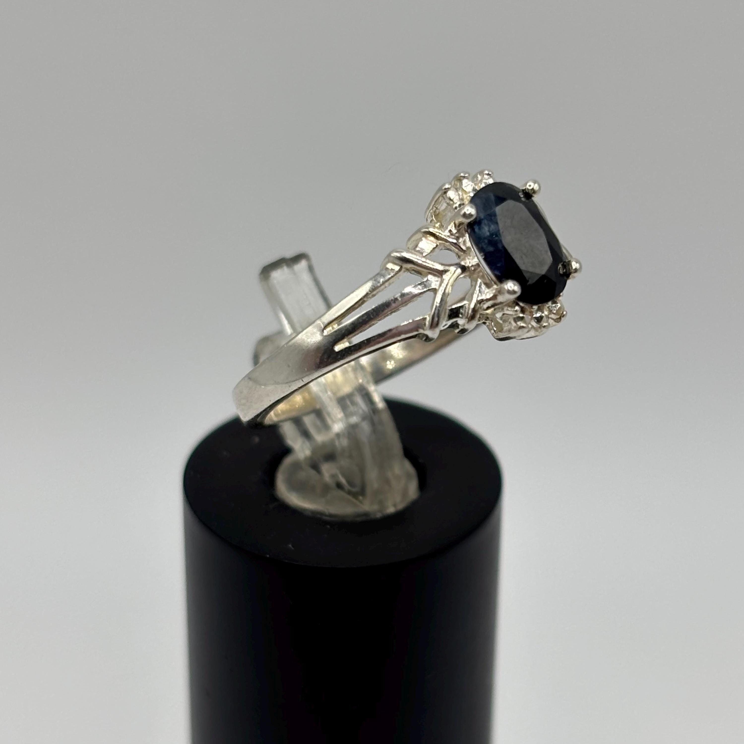 Vintage Oval Sapphire Sterling Silver NV Ring Size 8