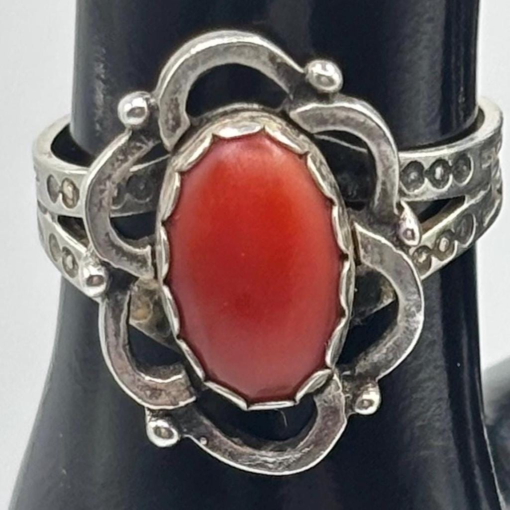 Vintage Red Coral and Sterling Silver Native American Ring Size 7.75