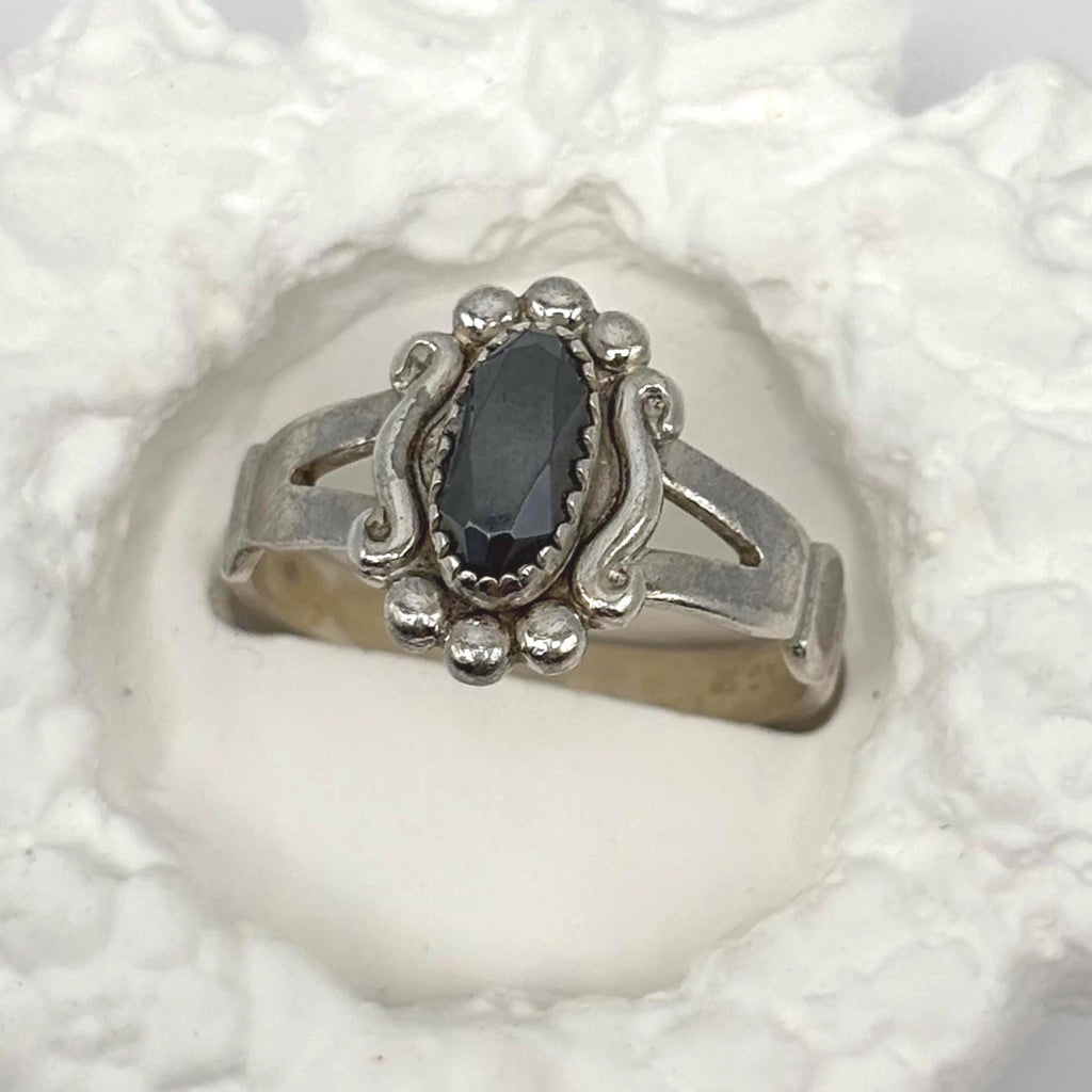 Vintage Sterling Silver Hematite Ring Designer WM Size 5.25