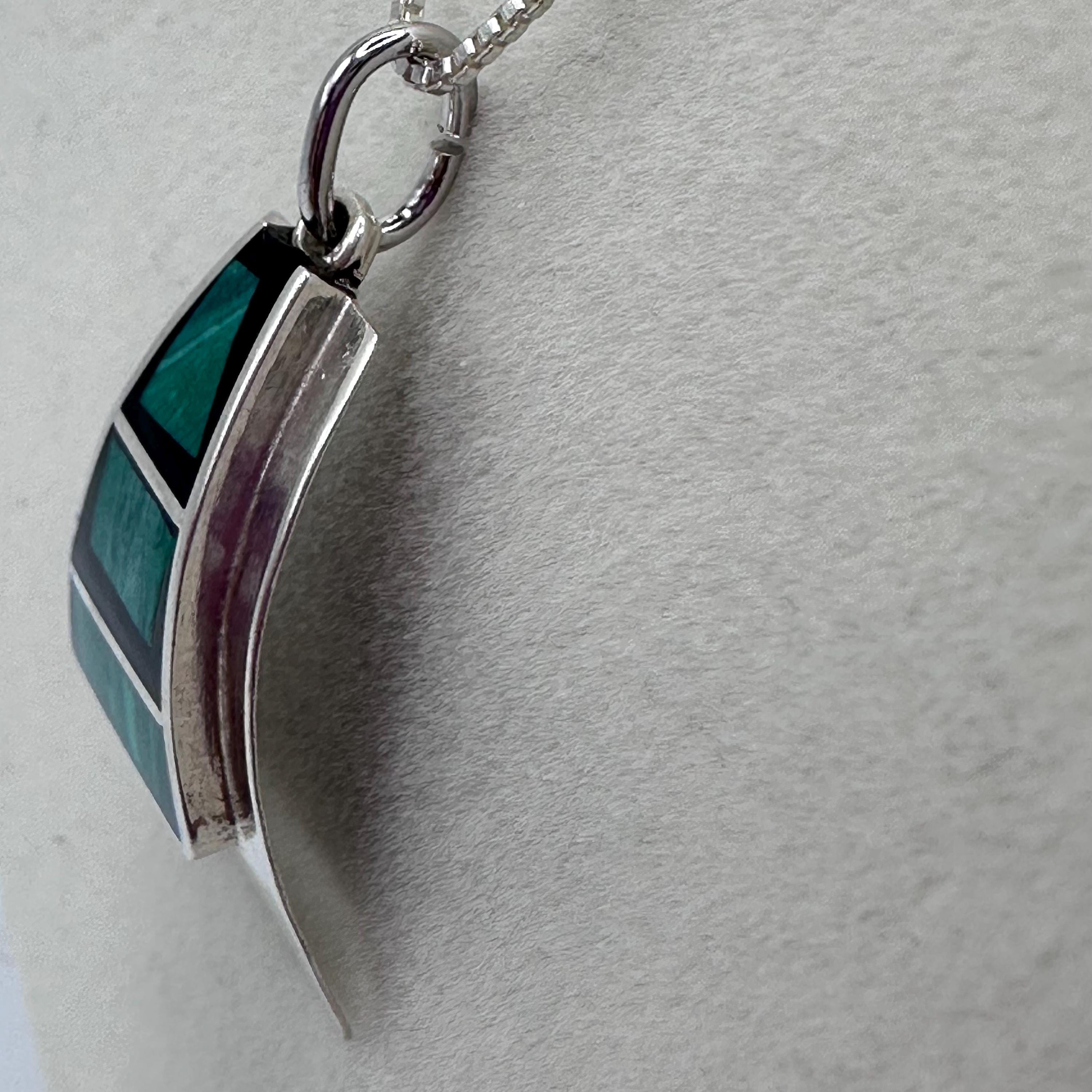 Vintage 950 Sterling Silver Onyx and Malachite Pendant Necklace Native American Mexico 18 inches