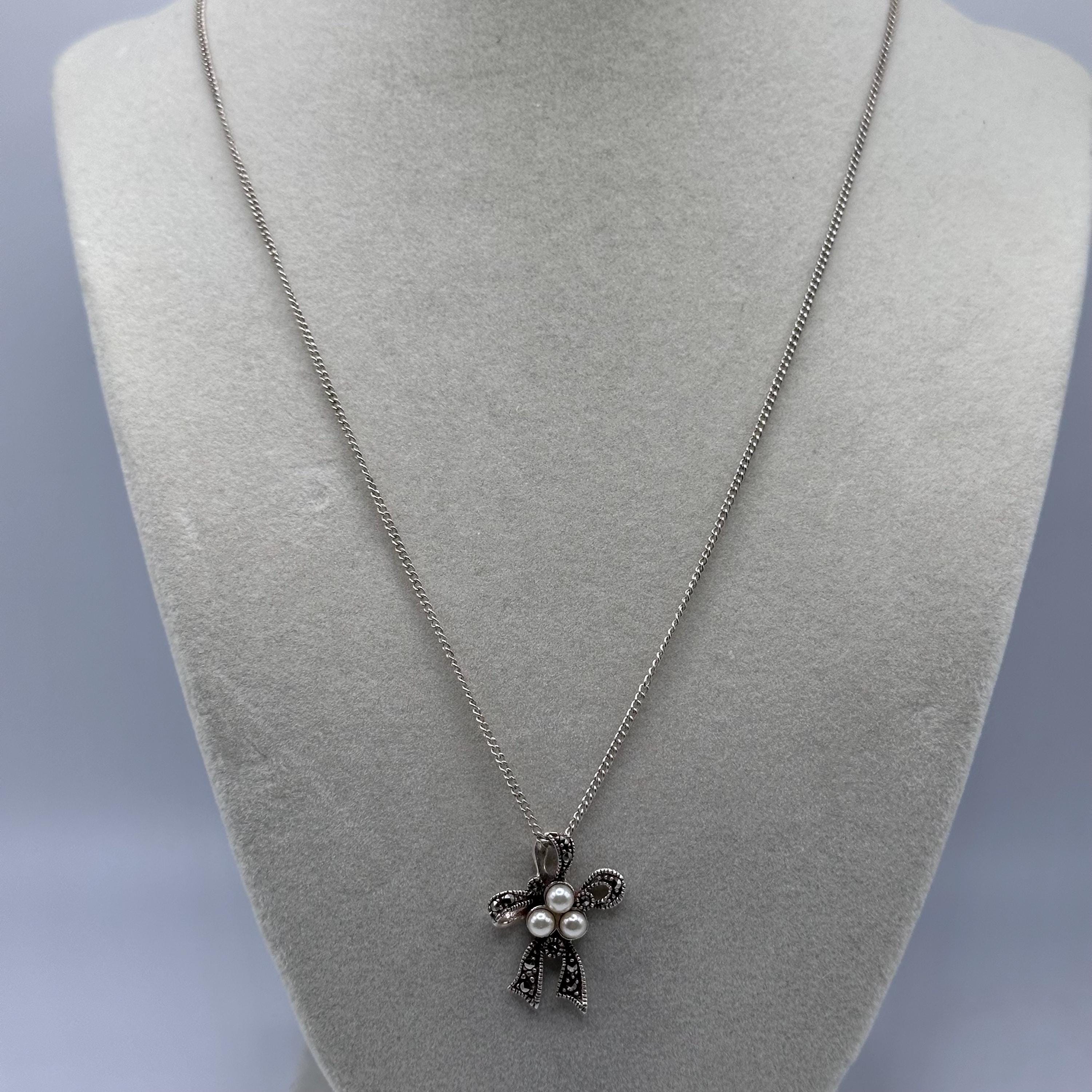 925 Sterling Silver Marcasite and Pearl Bow Ribbon Pendant Necklace - 18.5 inch