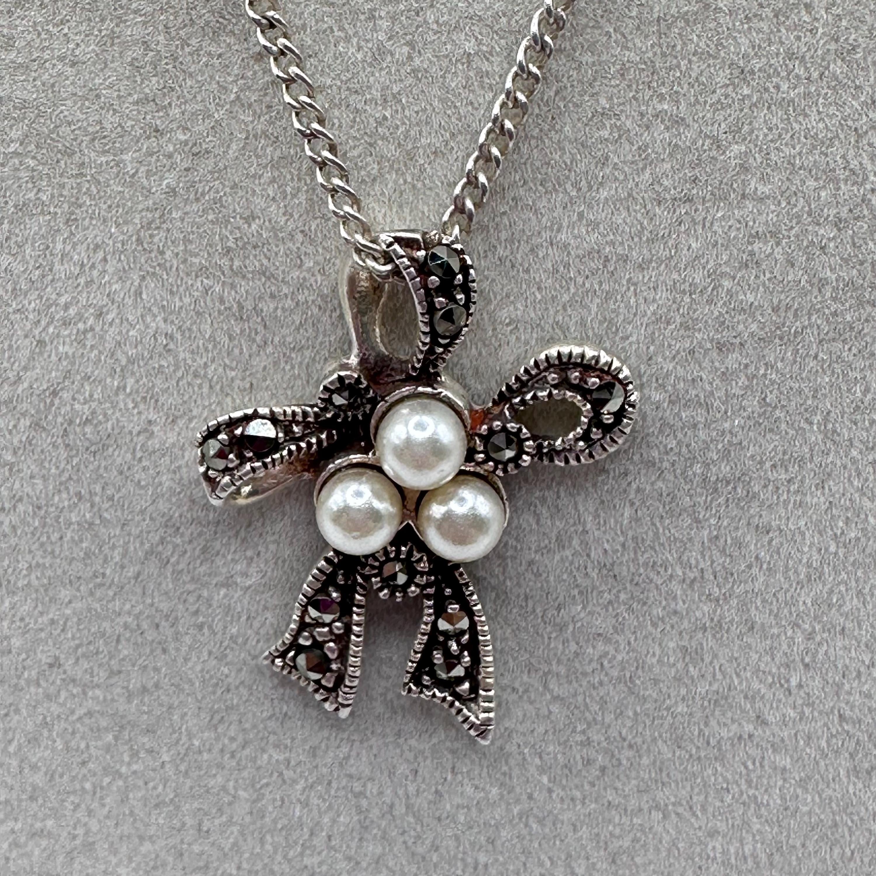 925 Sterling Silver Marcasite and Pearl Bow Ribbon Pendant Necklace - 18.5 inch