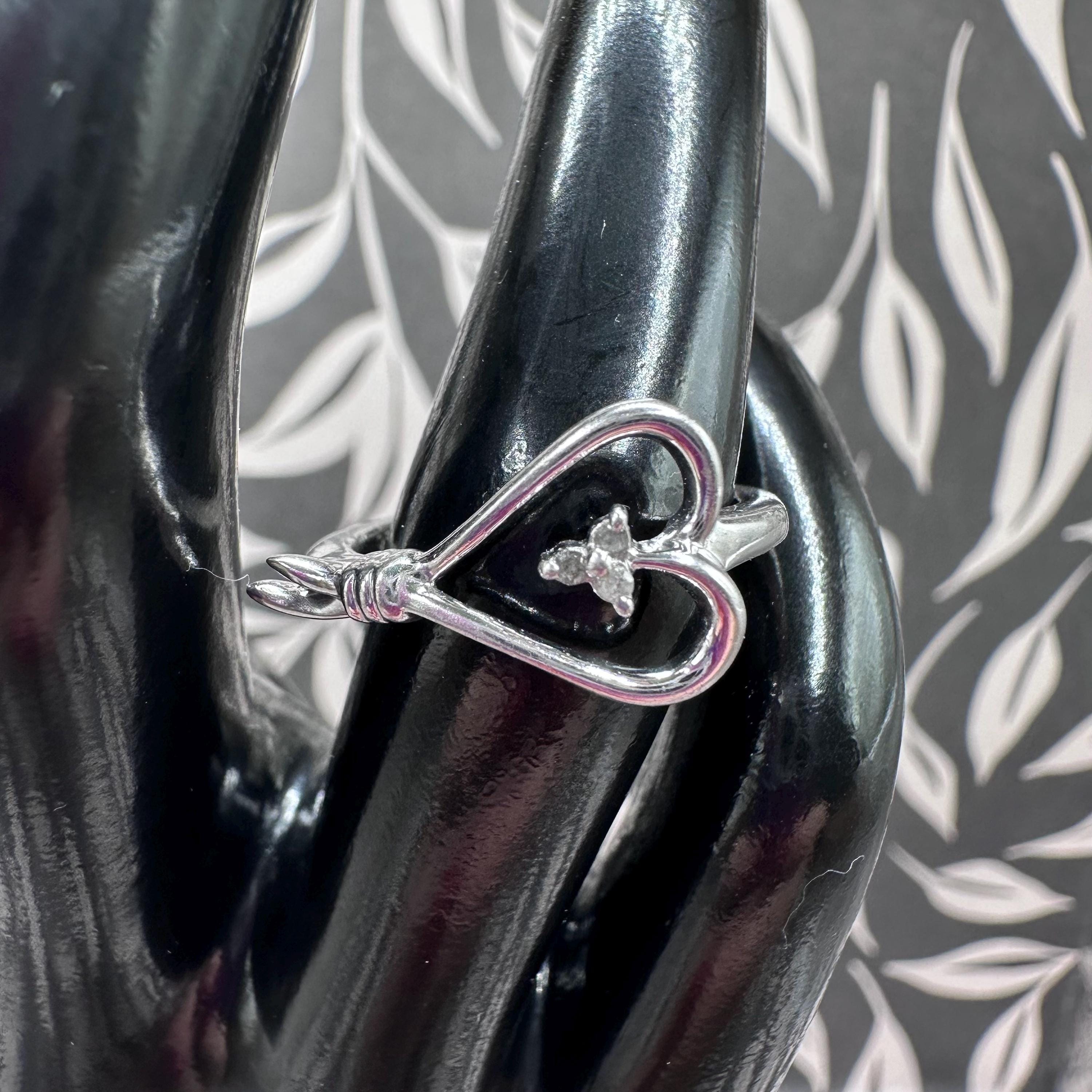 Sterling Silver Diamond Knots of Love Heart Ring Size 6.5