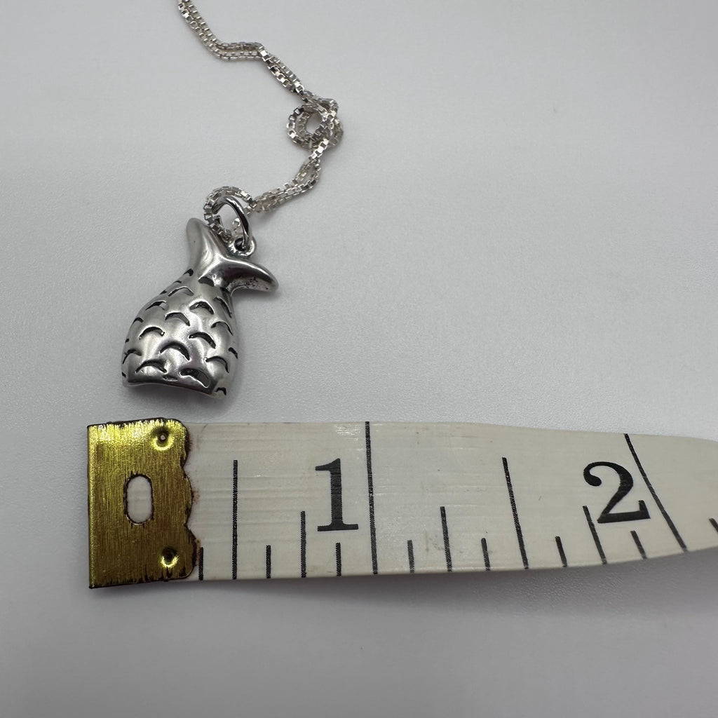 925 Sterling Silver Mermaid Tail Pendant Necklace - 17.5 inch