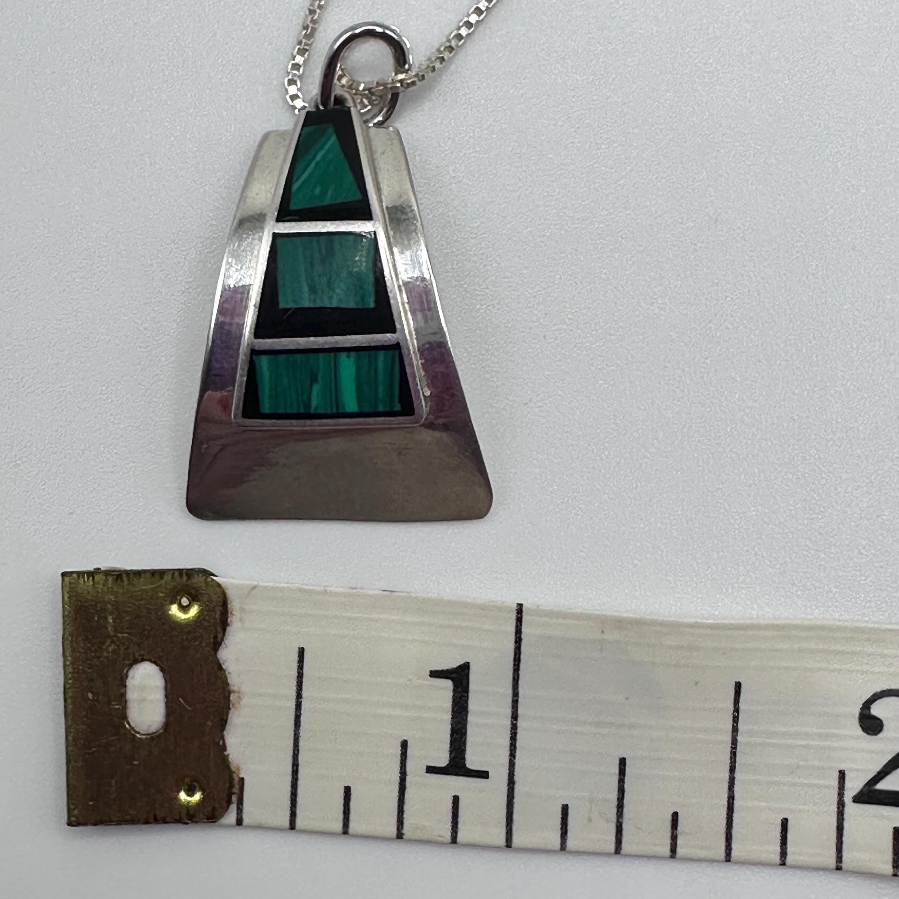 Vintage 950 Sterling Silver Onyx and Malachite Pendant Necklace Native American Mexico 18 inches