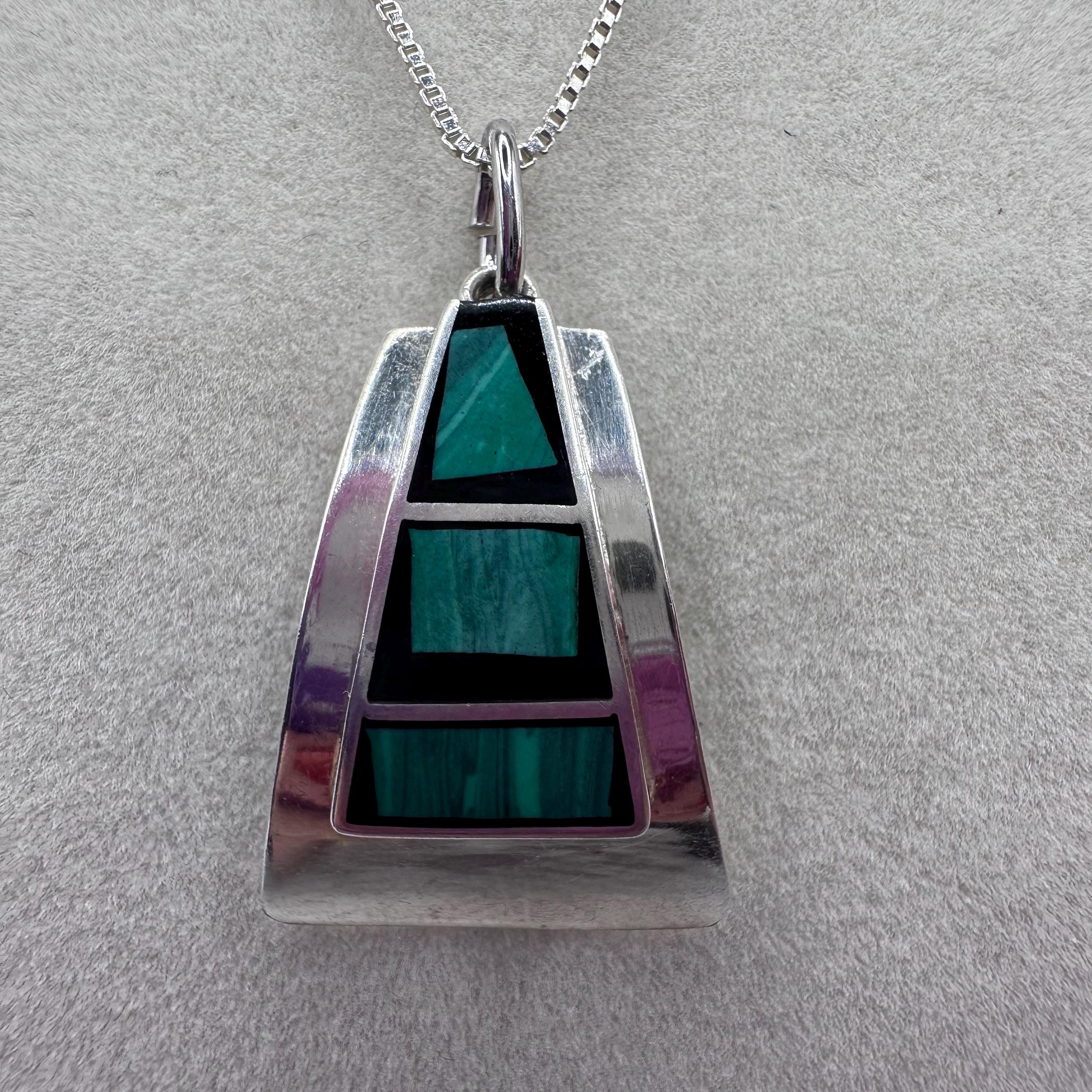 Vintage 950 Sterling Silver Onyx and Malachite Pendant Necklace Native American Mexico 18 inches