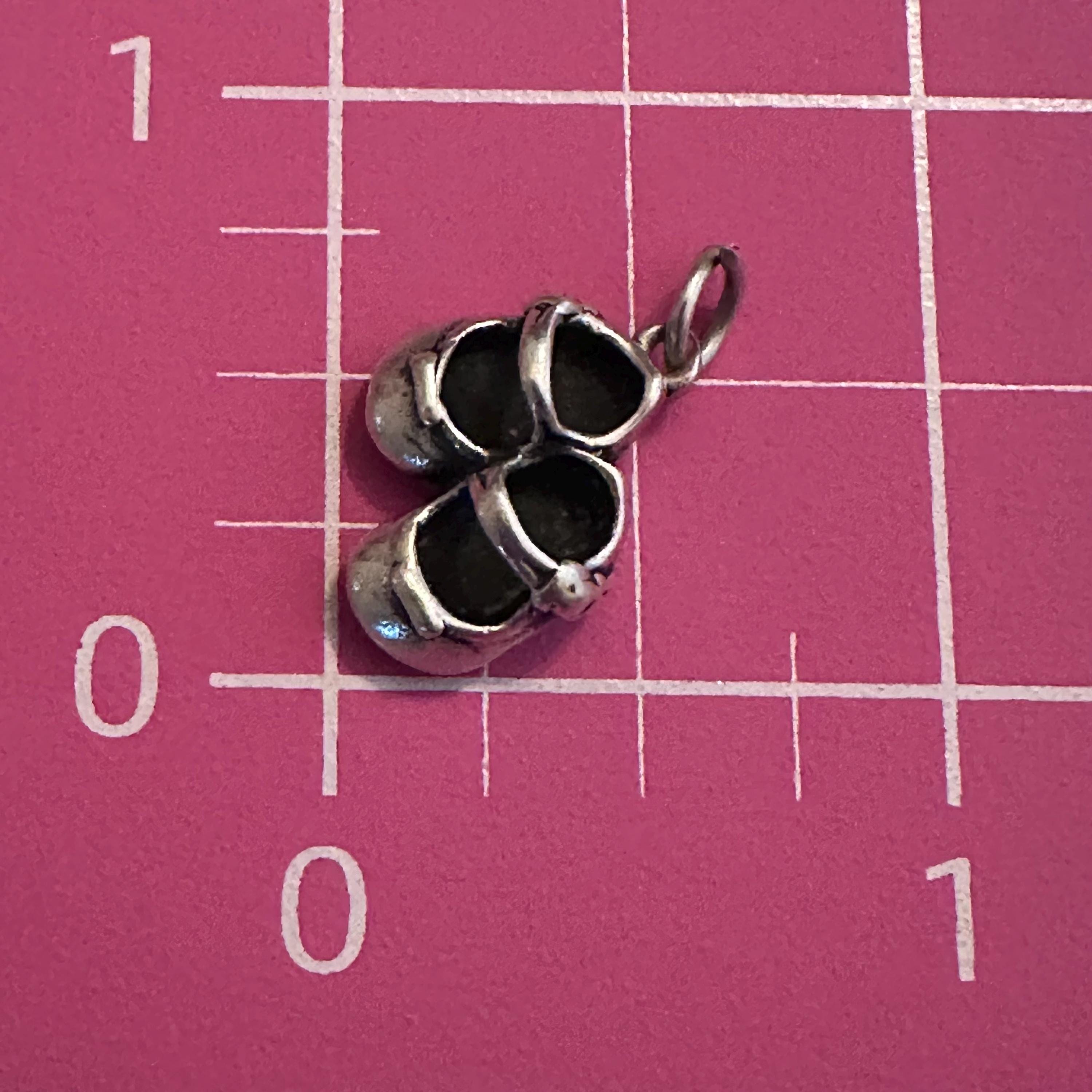 James Avery Lil Girl Baby Shoes 925 Sterling Silver Charm Pendant