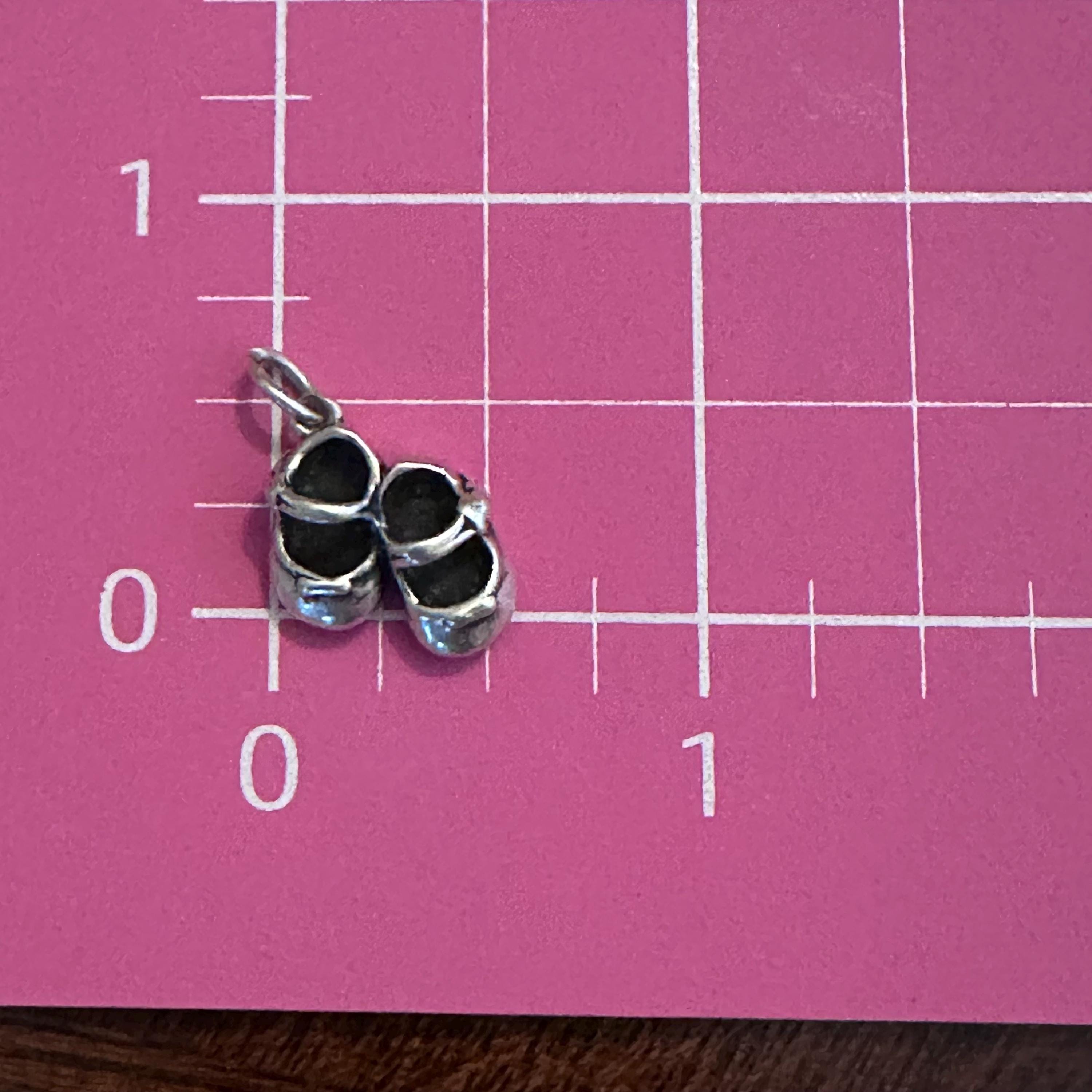 James Avery Lil Girl Baby Shoes 925 Sterling Silver Charm Pendant