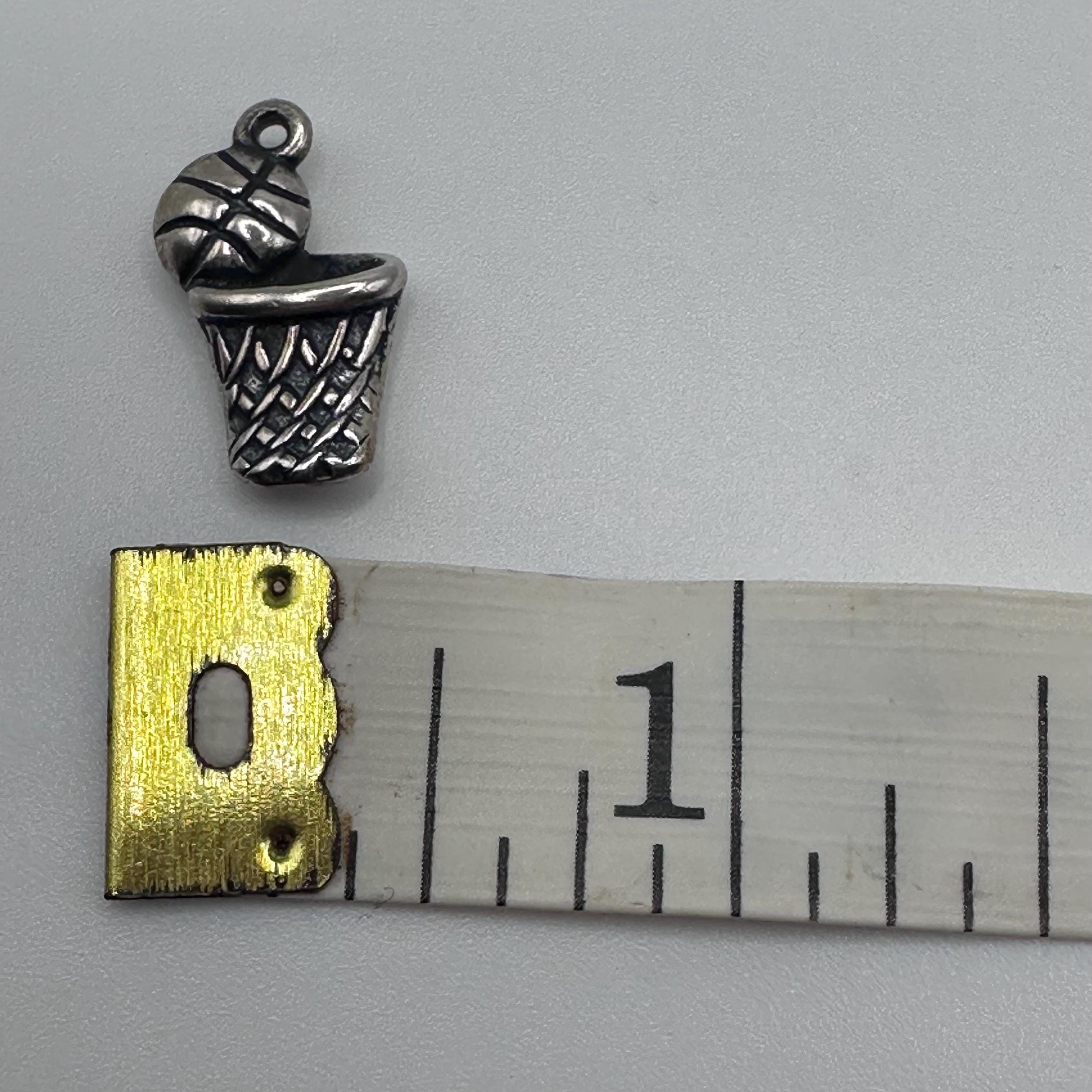 James Avery 925 Sterling Silver Basketball Hoop Charm Pendant