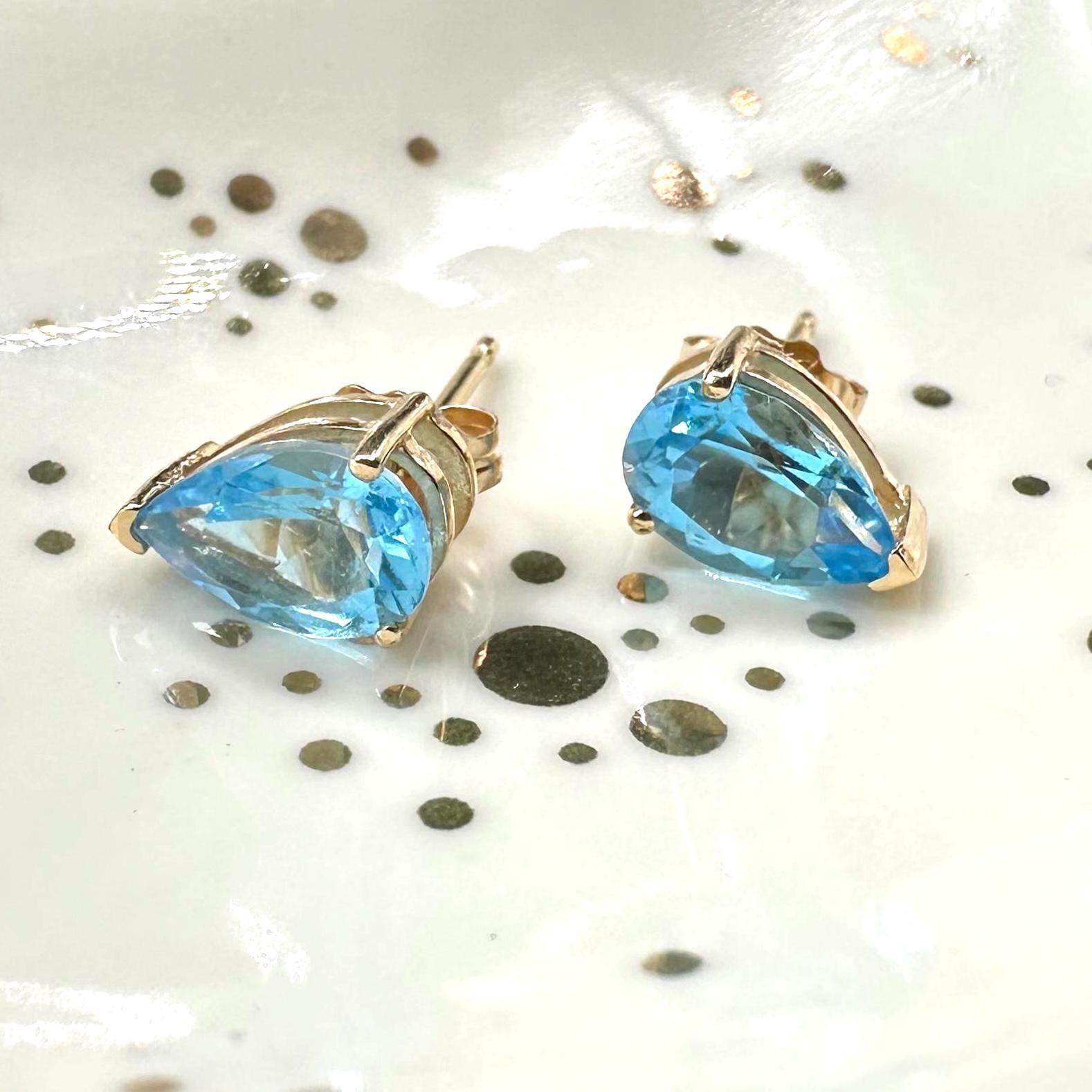 14K Solid Gold Pear Shape Blue Topaz Stud Earrings