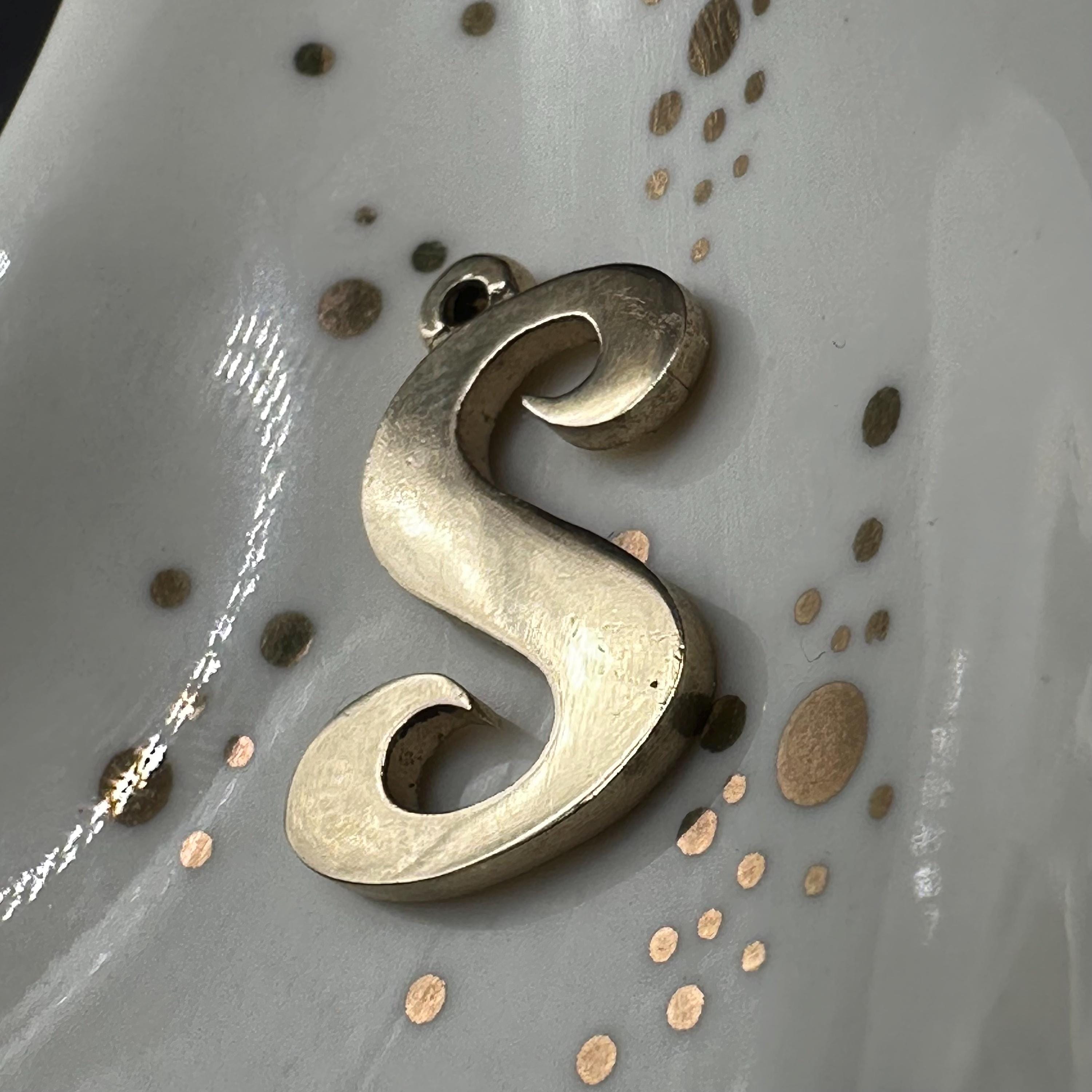 Retired James Avery Solid 14K Yellow Gold LARGE Letter "S" Initial Charm Pendant