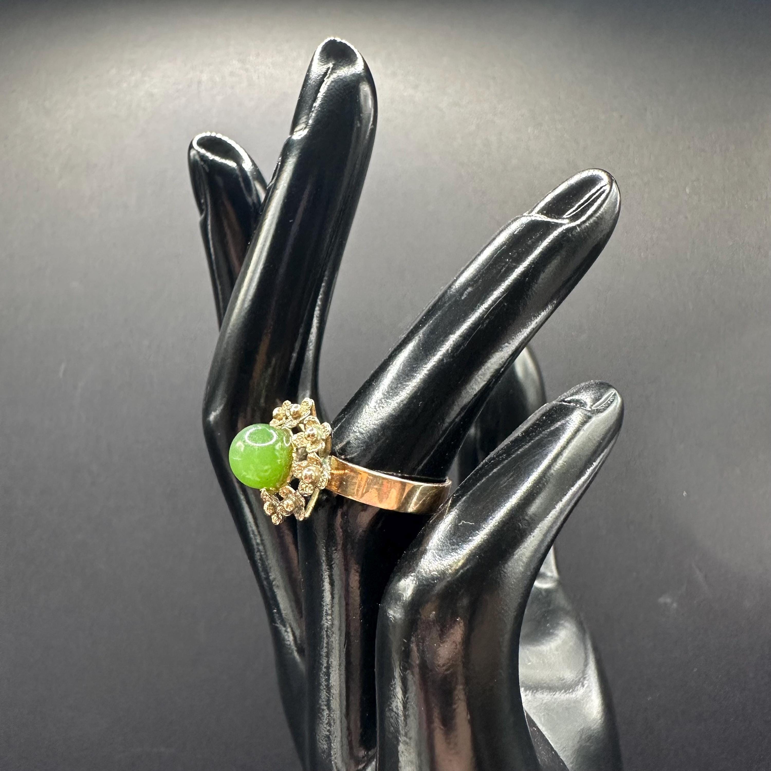 14K Solid Gold Jade Ring Size 5.75 Vintage Antique Heirloom Style