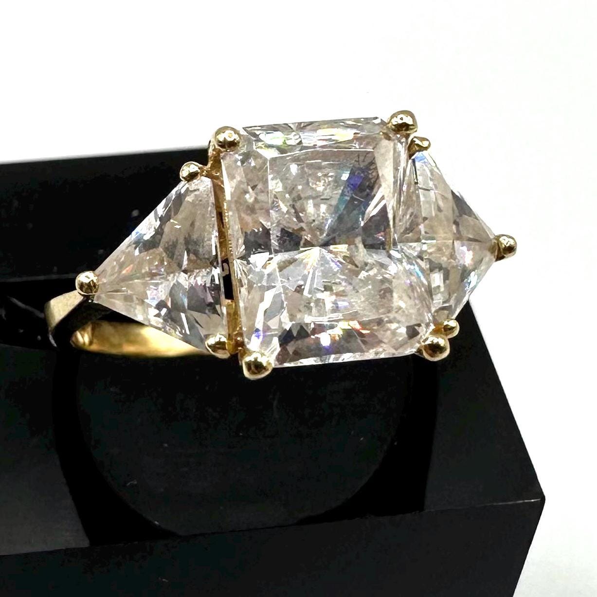Solid 14K Yellow Gold Three-Stone CZ Ring – Size 6