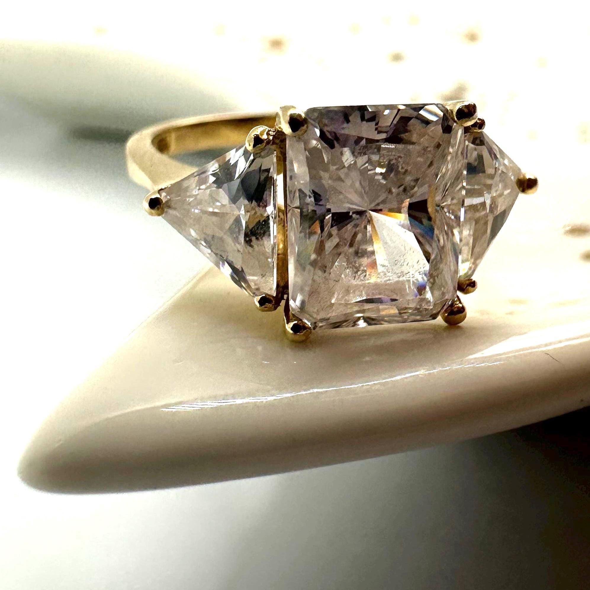 Solid 14K Yellow Gold Three-Stone CZ Ring – Size 6