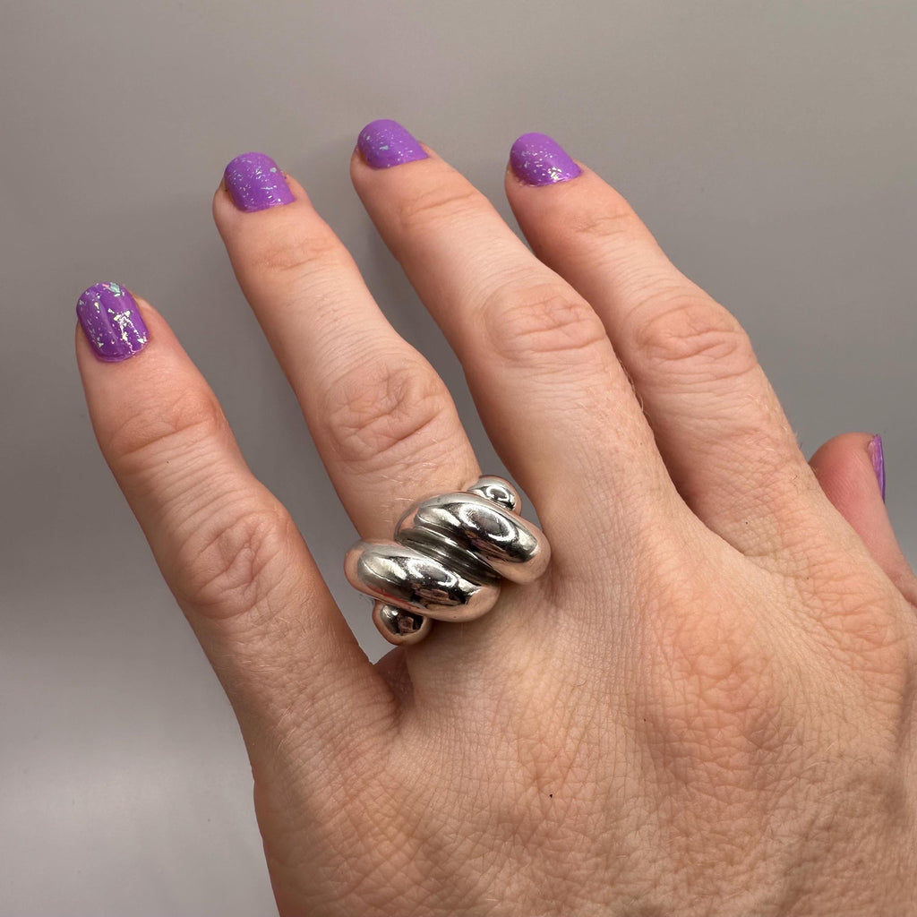 RETIRED James Avery Sisterhood Sterling Silver Ring - Size 6.5
