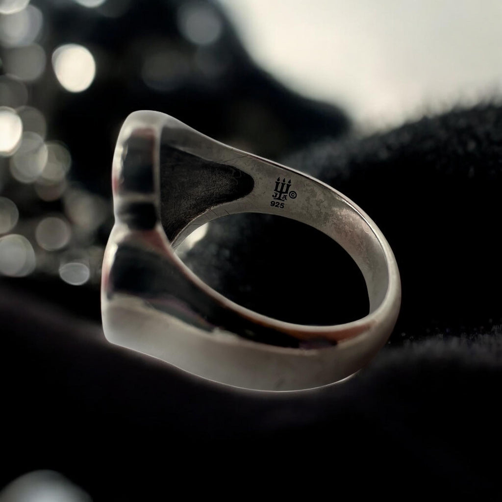 James Avery Mothers Love Sterling Silver Ring, Heart Scroll Design, Size 7.25