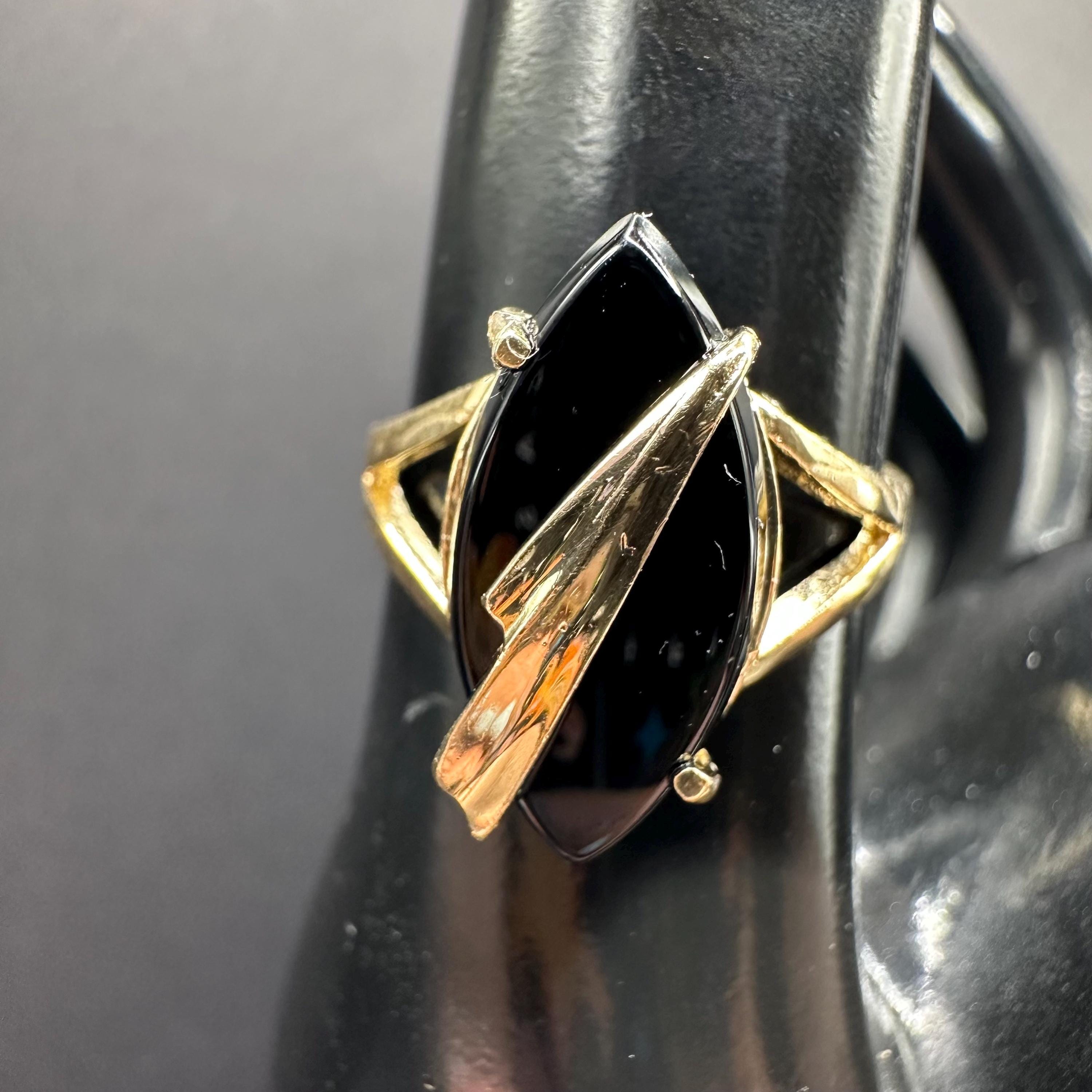 Solid 14K Yellow Gold Ring with Marquise Black Onyx – Size 7.5