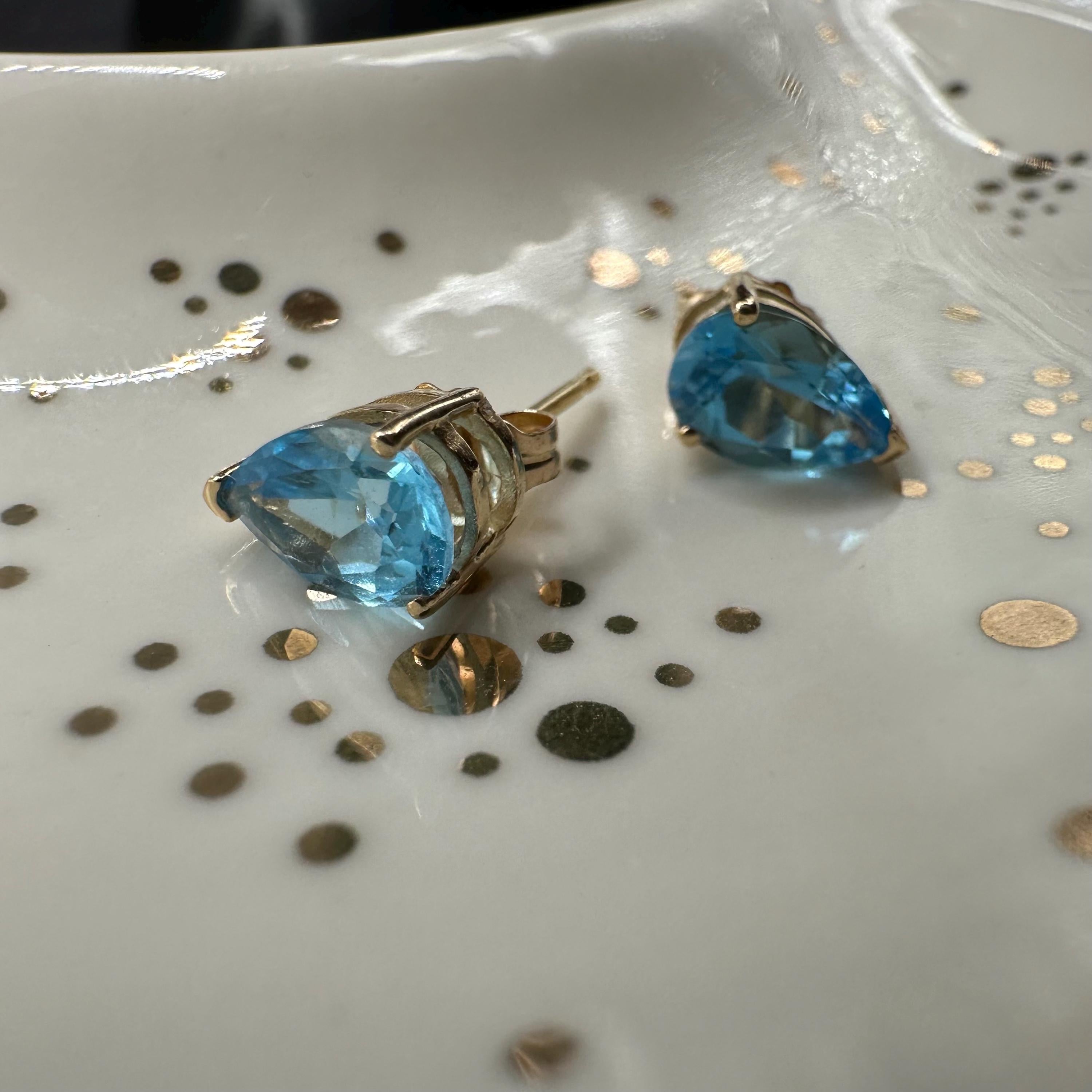 14K Solid Gold Pear Shape Blue Topaz Stud Earrings