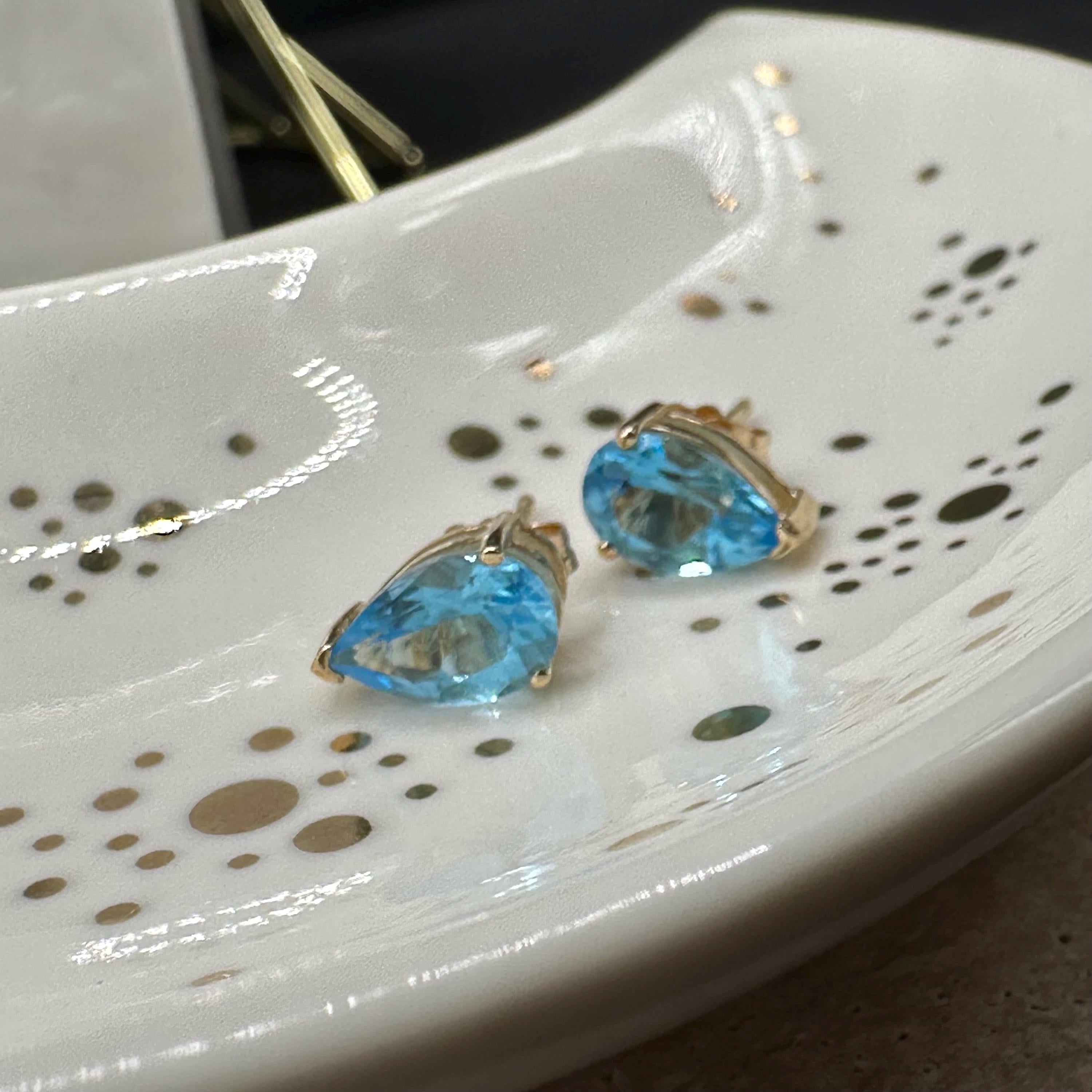 14K Solid Gold Pear Shape Blue Topaz Stud Earrings