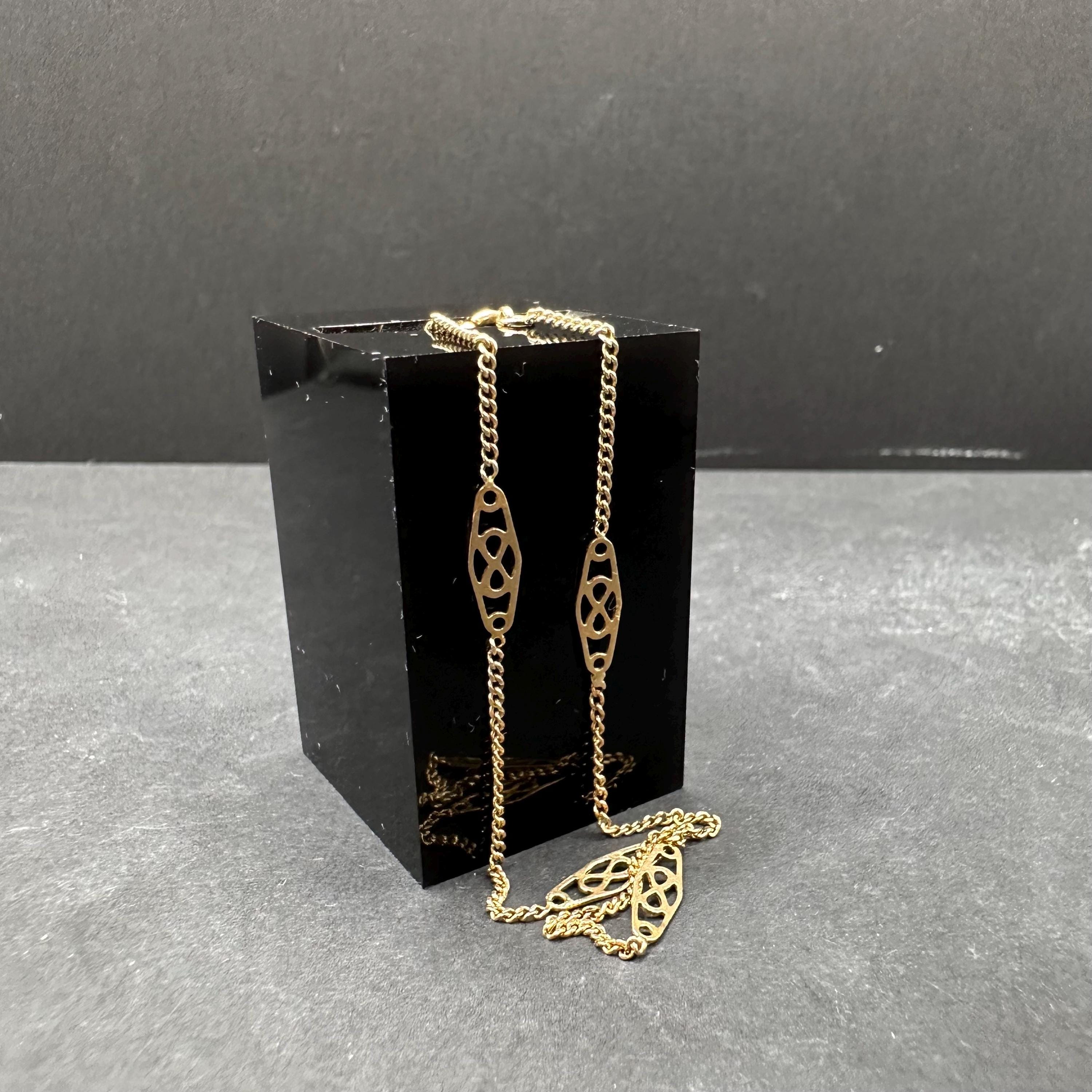 Solid 14K Yellow Gold Bracelet with Delicate Accents – 8 Inches