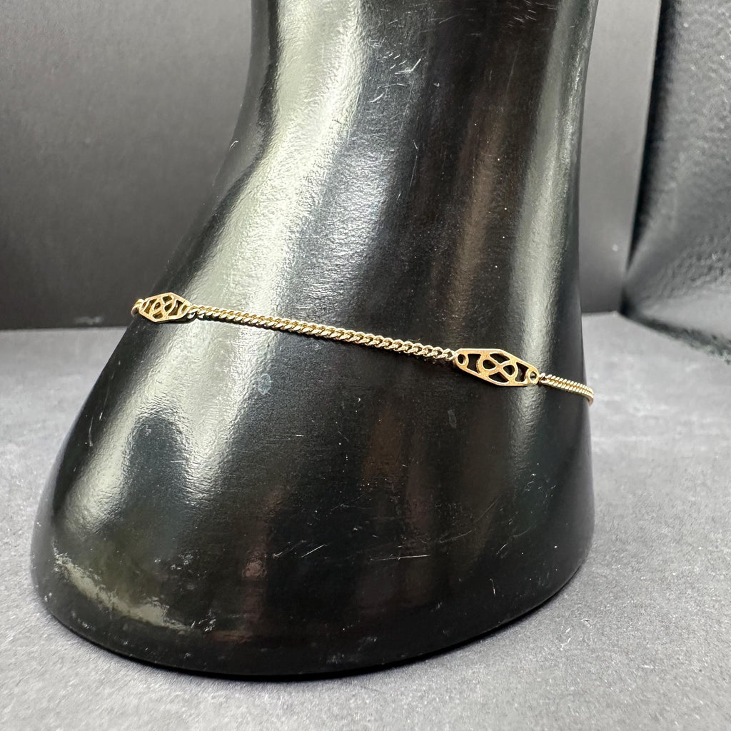 Solid 14K Yellow Gold Bracelet with Delicate Accents – 8 Inches