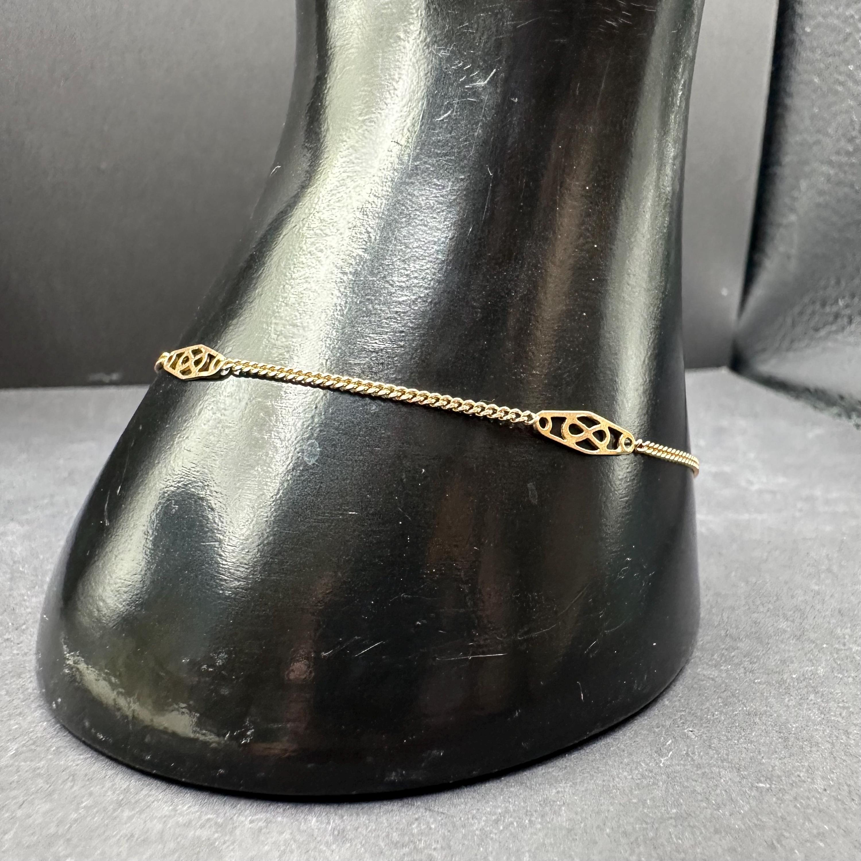 Solid 14K Yellow Gold Bracelet with Delicate Accents – 8 Inches