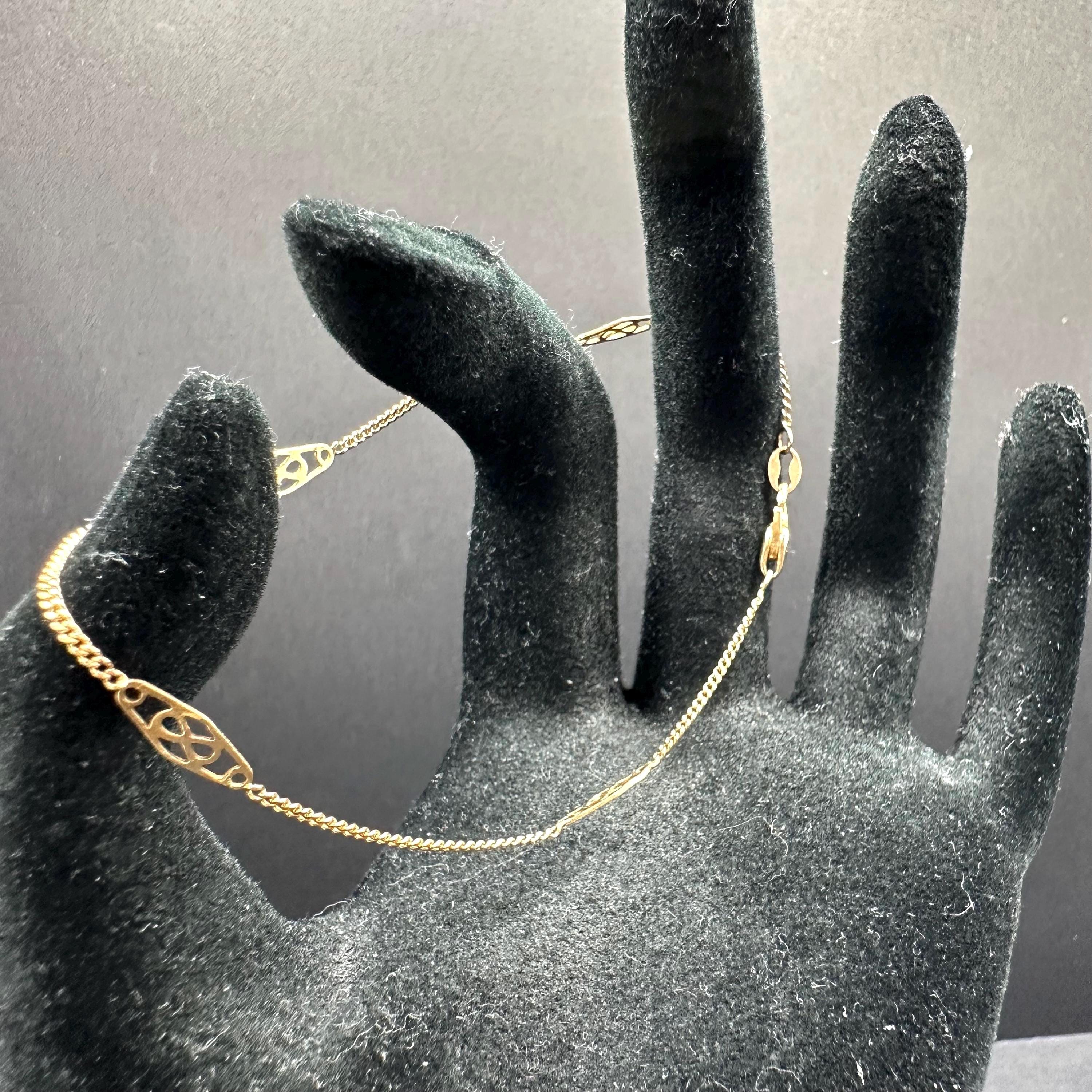 Solid 14K Yellow Gold Bracelet with Delicate Accents – 8 Inches