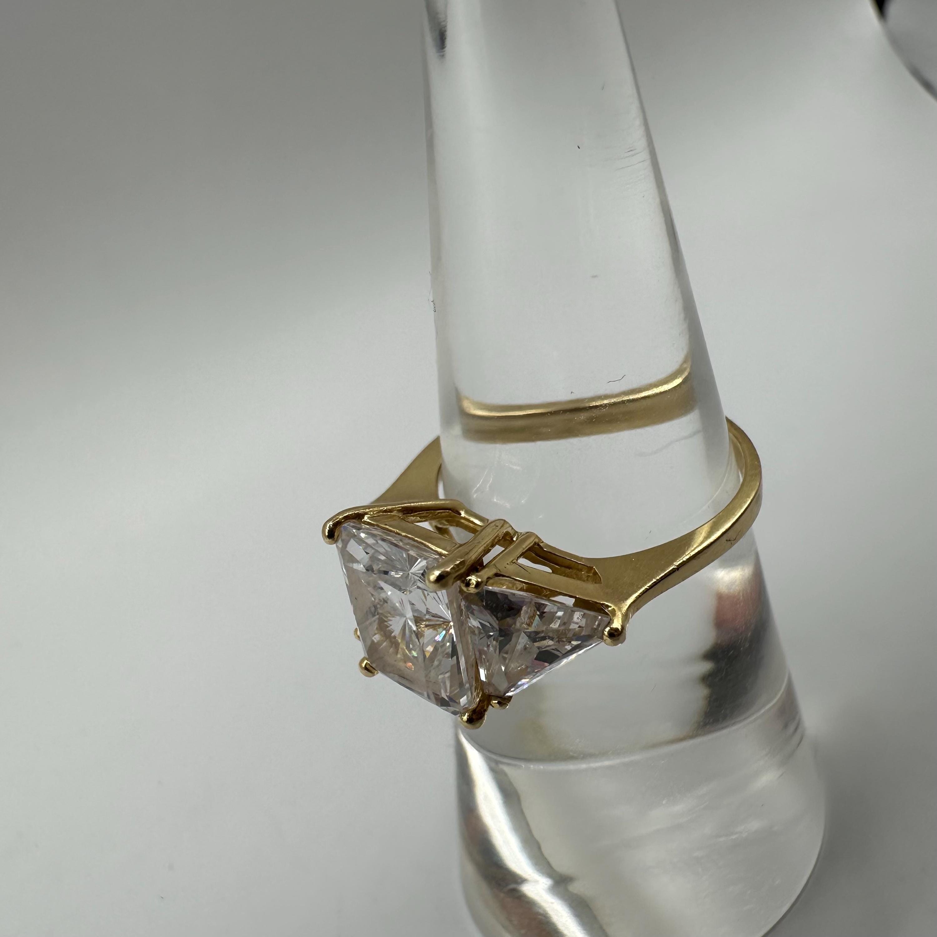 Solid 14K Yellow Gold Three-Stone CZ Ring – Size 6