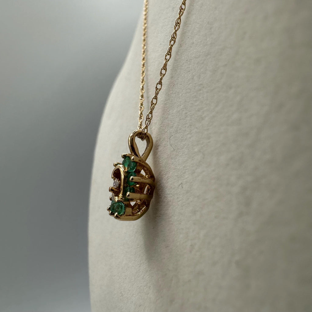 Solid 14K Yellow Gold Emerald & Diamond Heart Pendant Necklace 17.5"