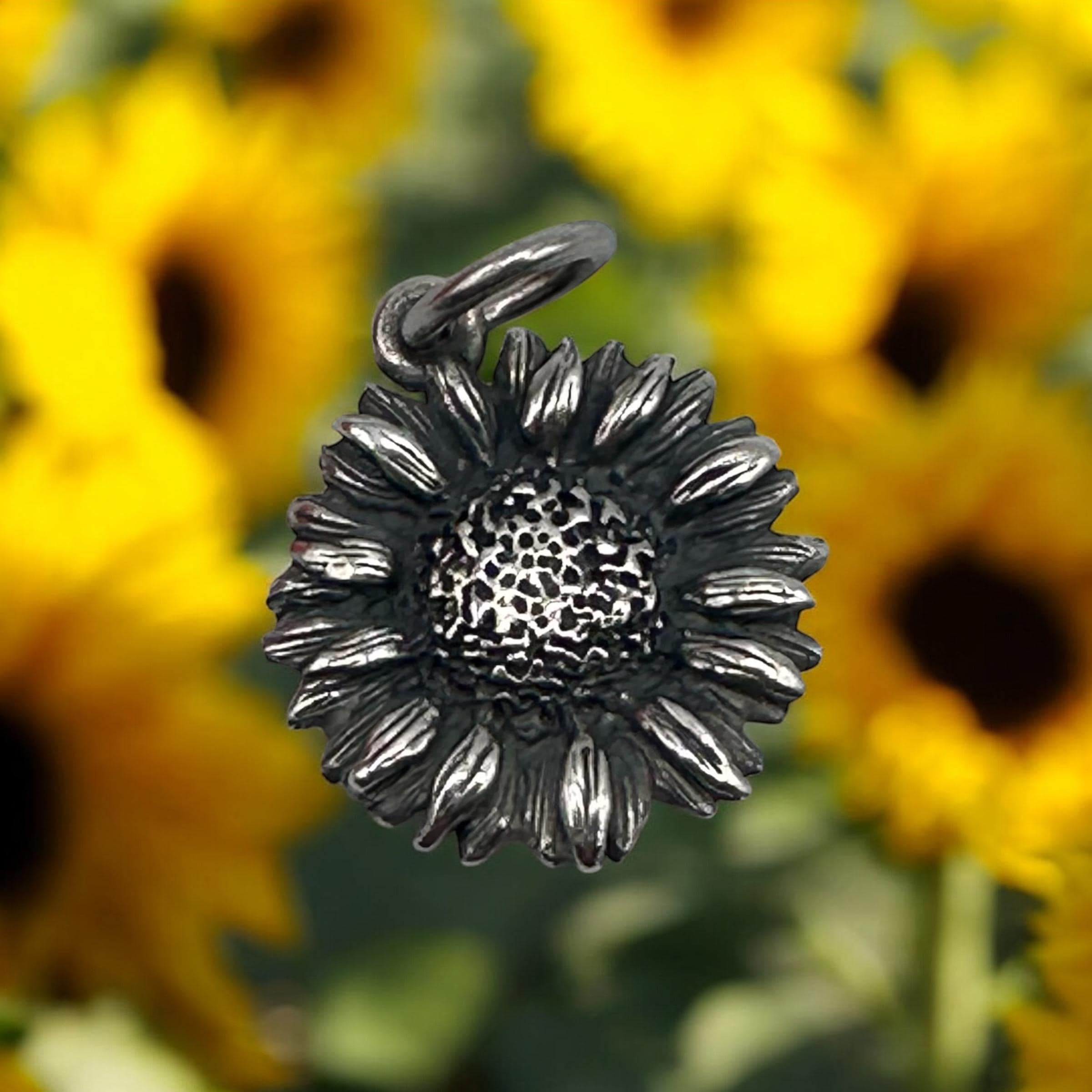 RETIRED James Avery 925 Sterling Silver Sunflower Charm Pendant