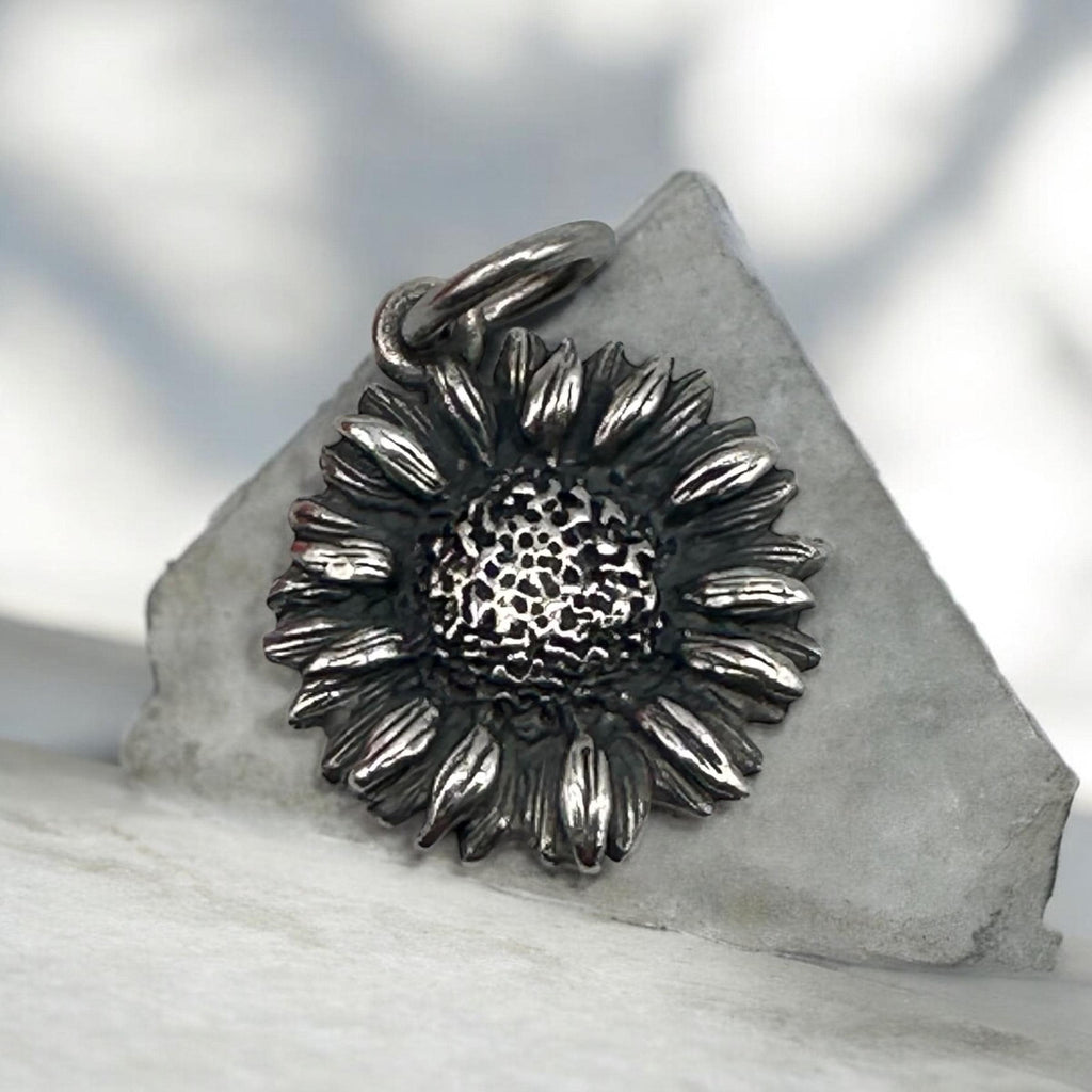 RETIRED James Avery 925 Sterling Silver Sunflower Charm Pendant