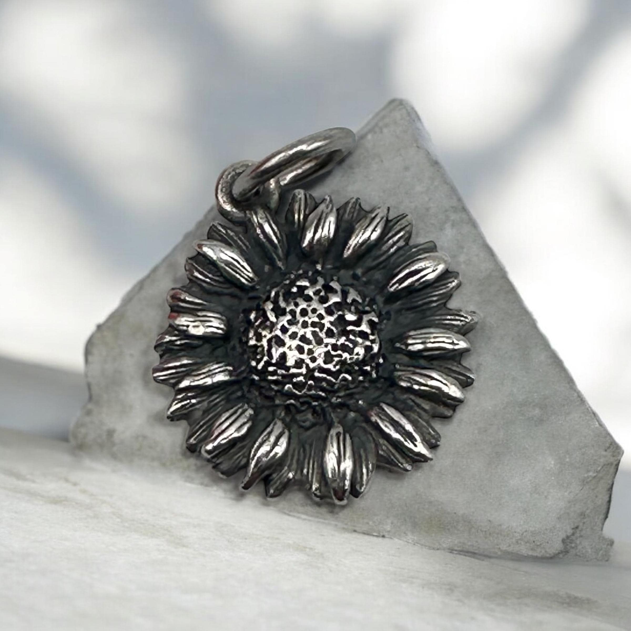 RETIRED James Avery 925 Sterling Silver Sunflower Charm Pendant