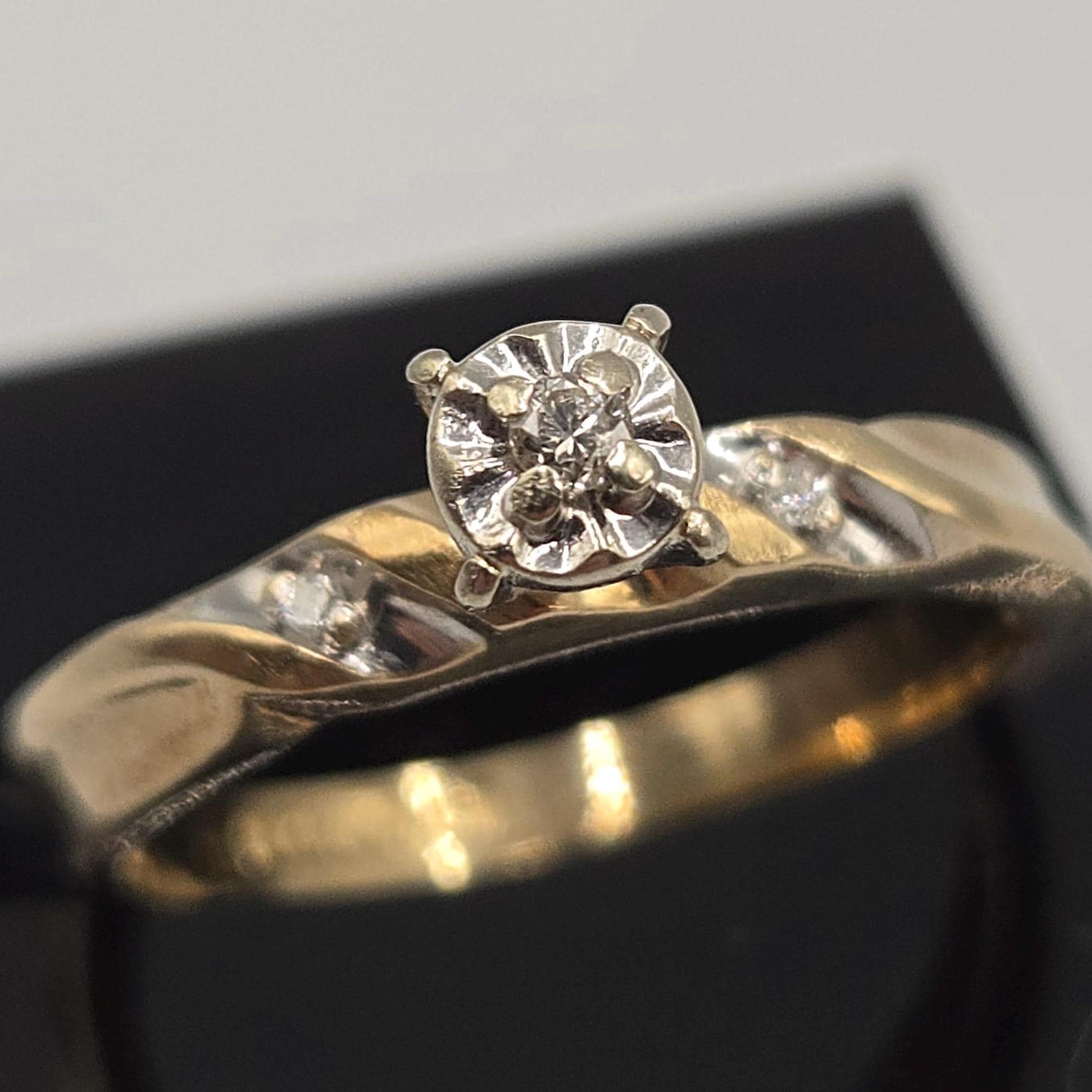 Vintage 14K Gold Diamond Ring Size 6