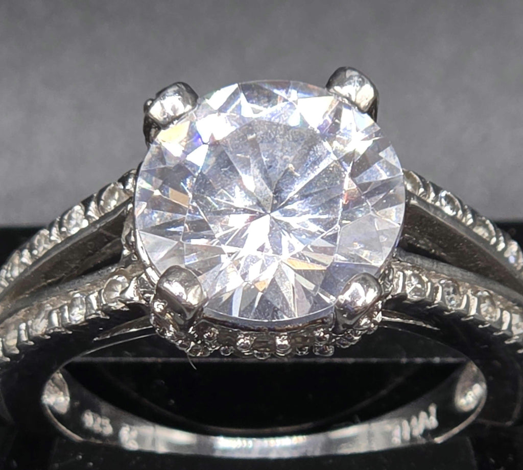 925 Sterling Silver CZ Statement Ring - Size 6.75
