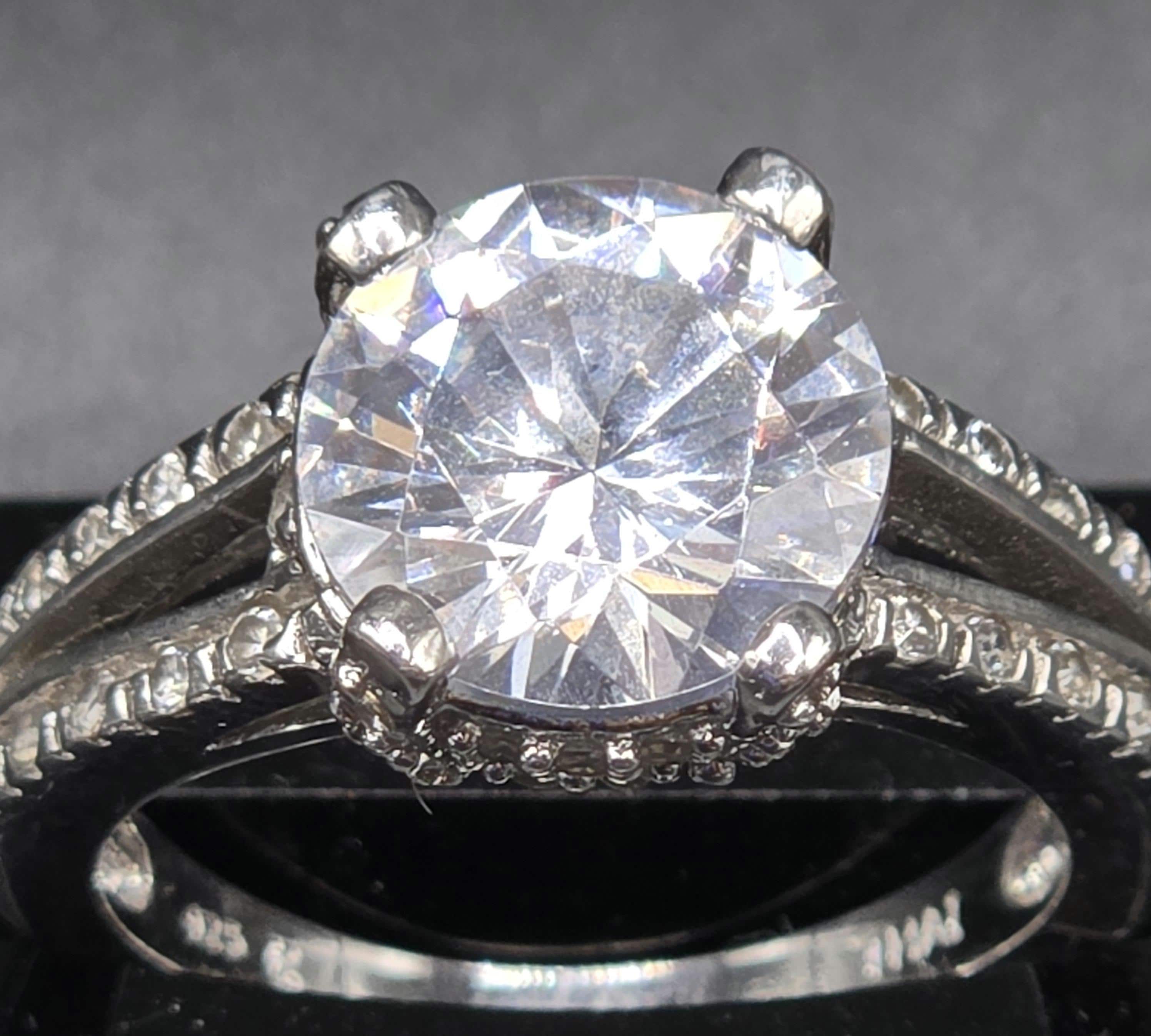 925 Sterling Silver CZ Statement Ring - Size 6.75