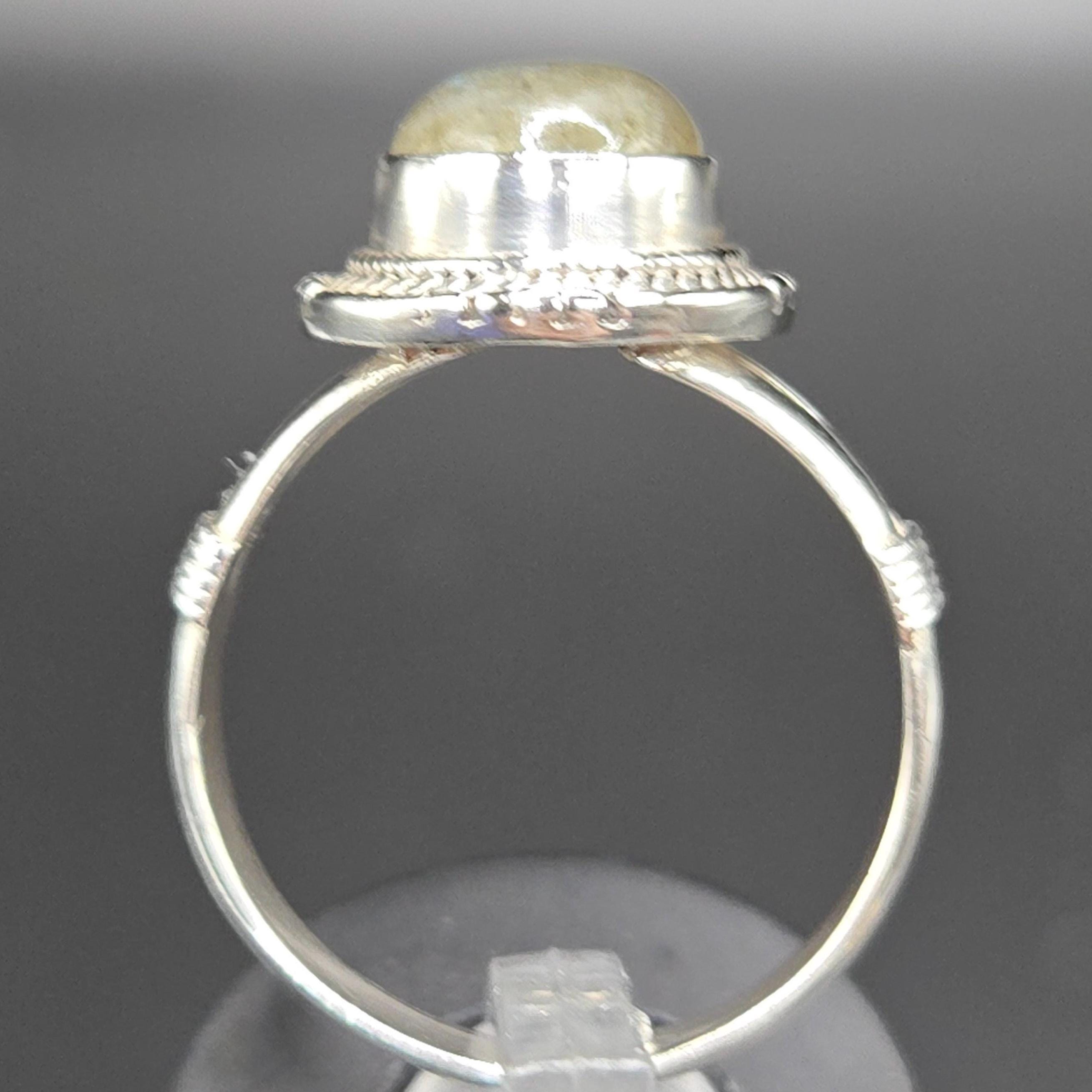 Sterling Silver Labradorite Ring, Size 6.75