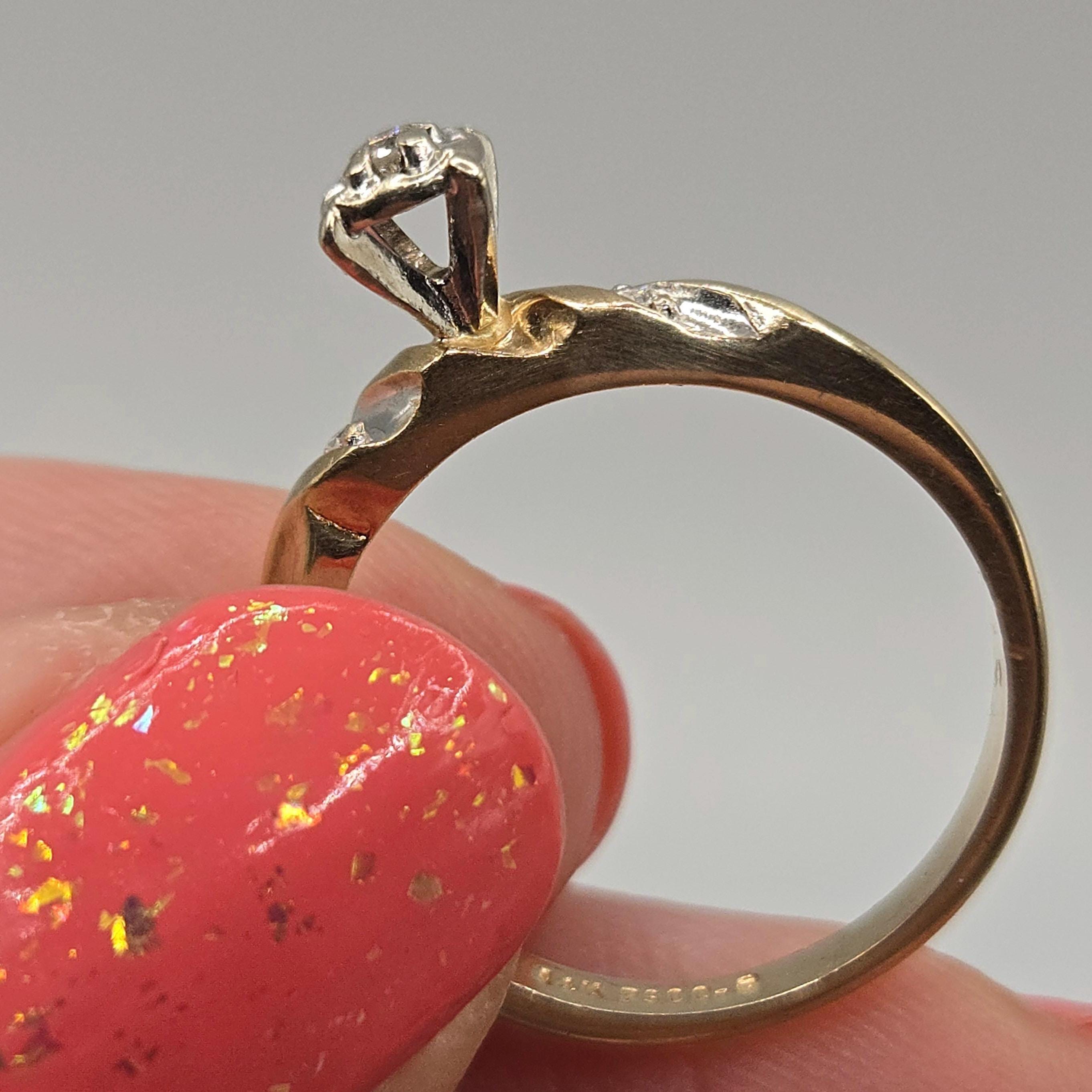 Vintage 14K Gold Diamond Ring Size 6