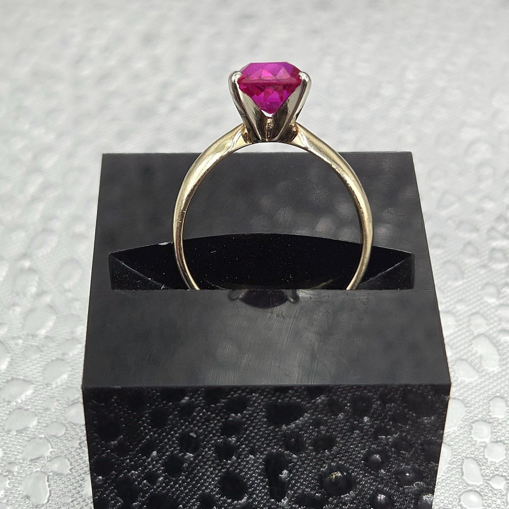 Solid 14K Yellow Gold Ring with Ruby – Size 2