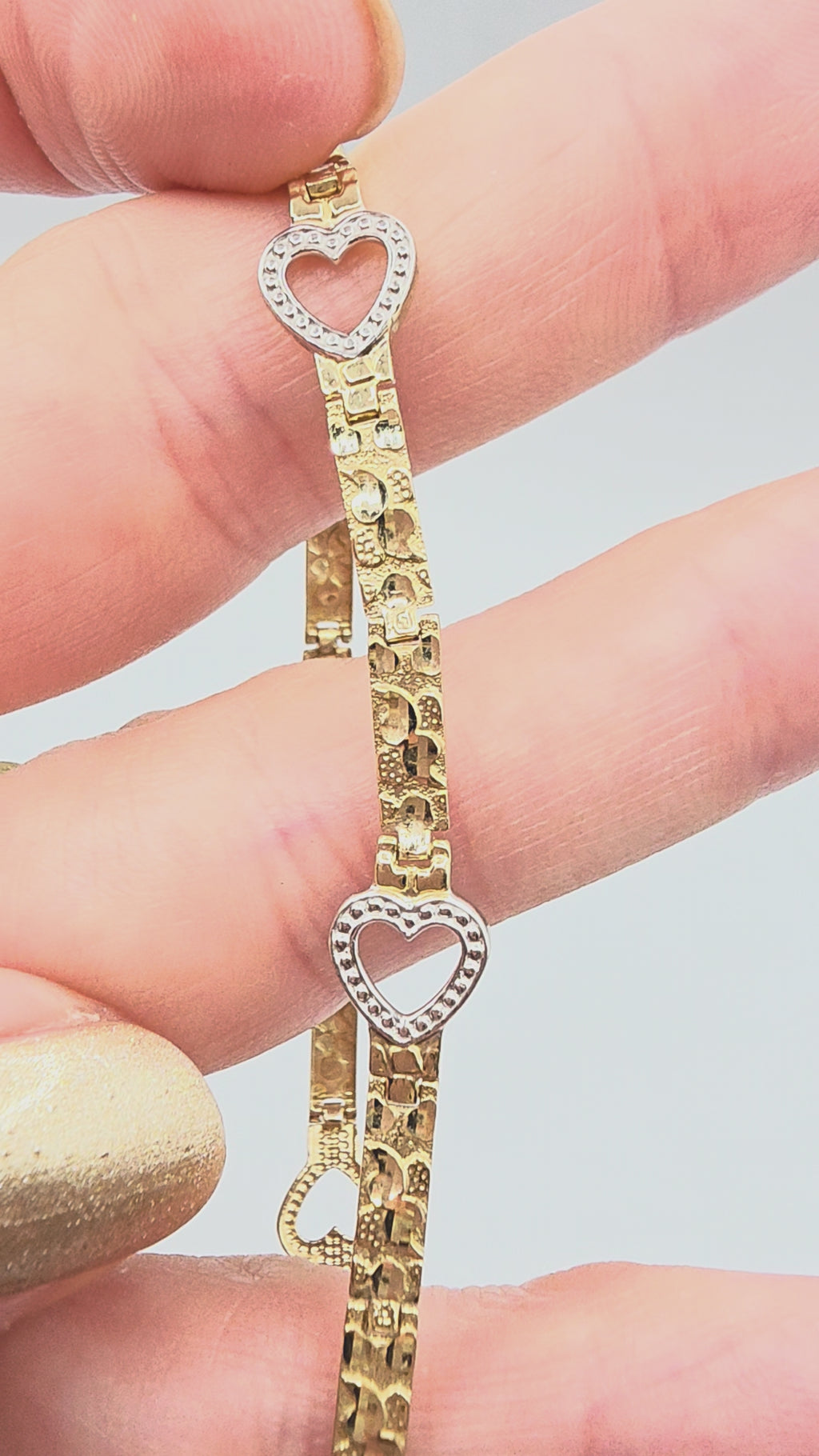 Solid 10K Yellow Gold Nugget Link Heart Bracelet - 7 Inch