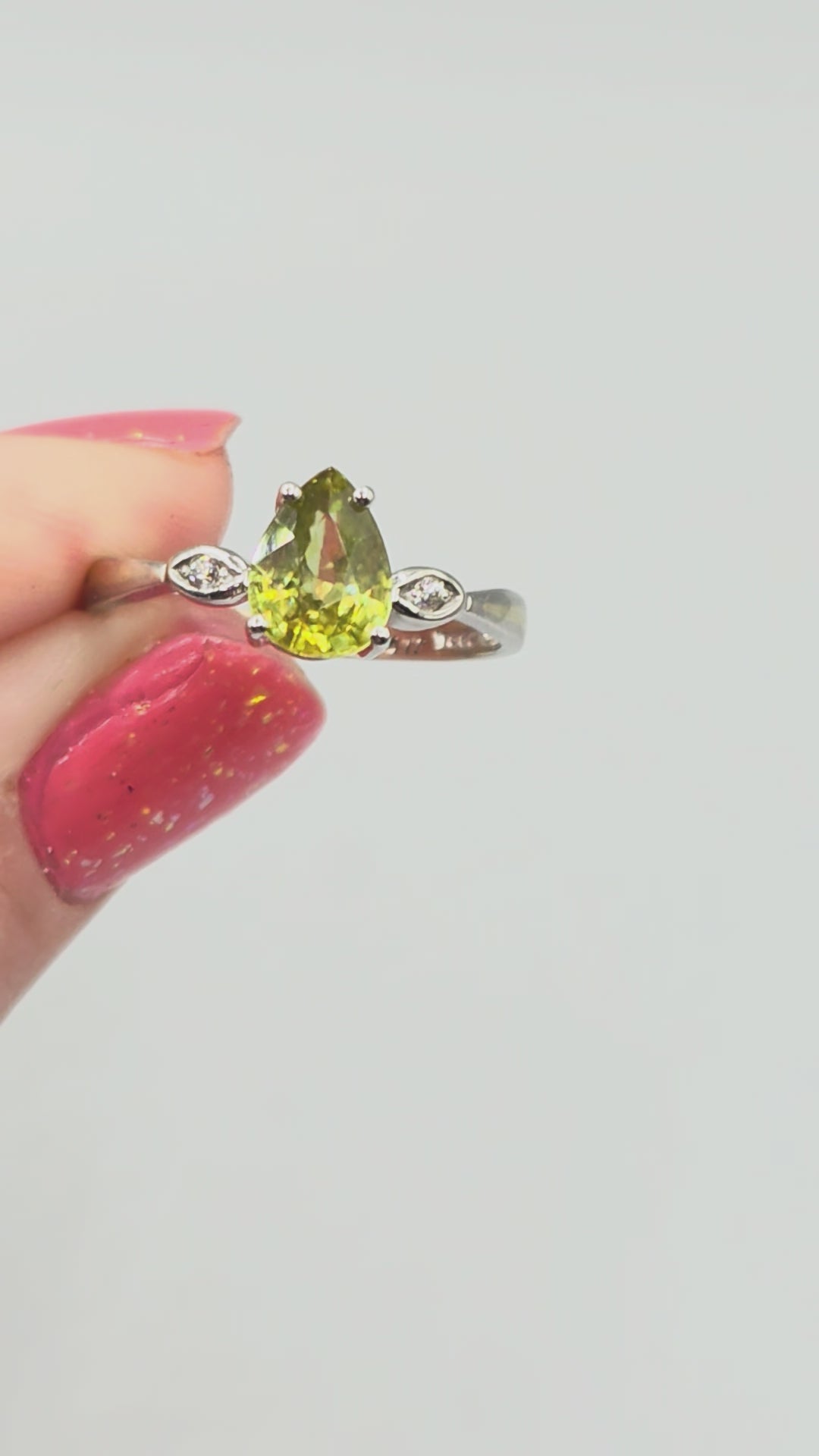 TGGC Solid 10K White Gold Ring with Natural Sphene & White Topaz Accents Size 8