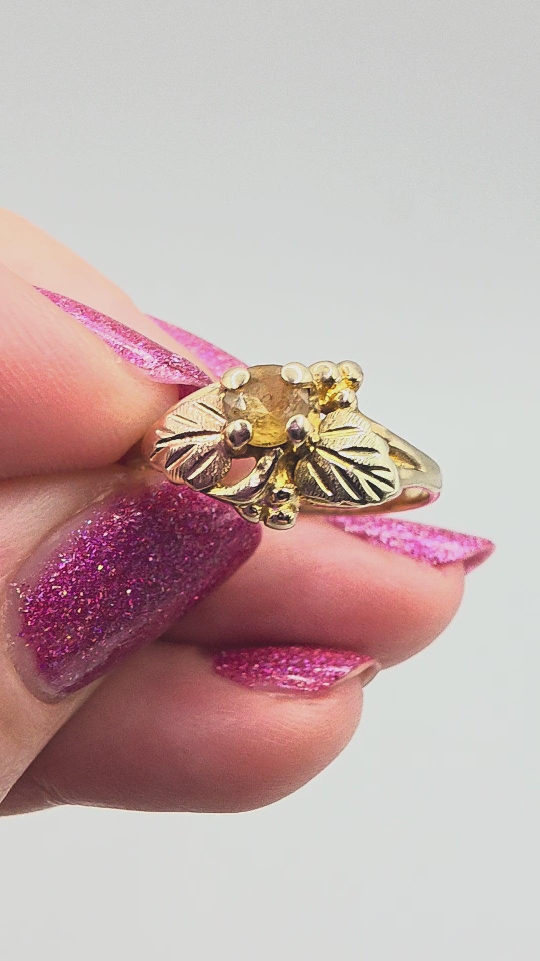 Black Hills Gold Solid 10K Ring with Citrine & 12K Leaf Accents - Size 6.75