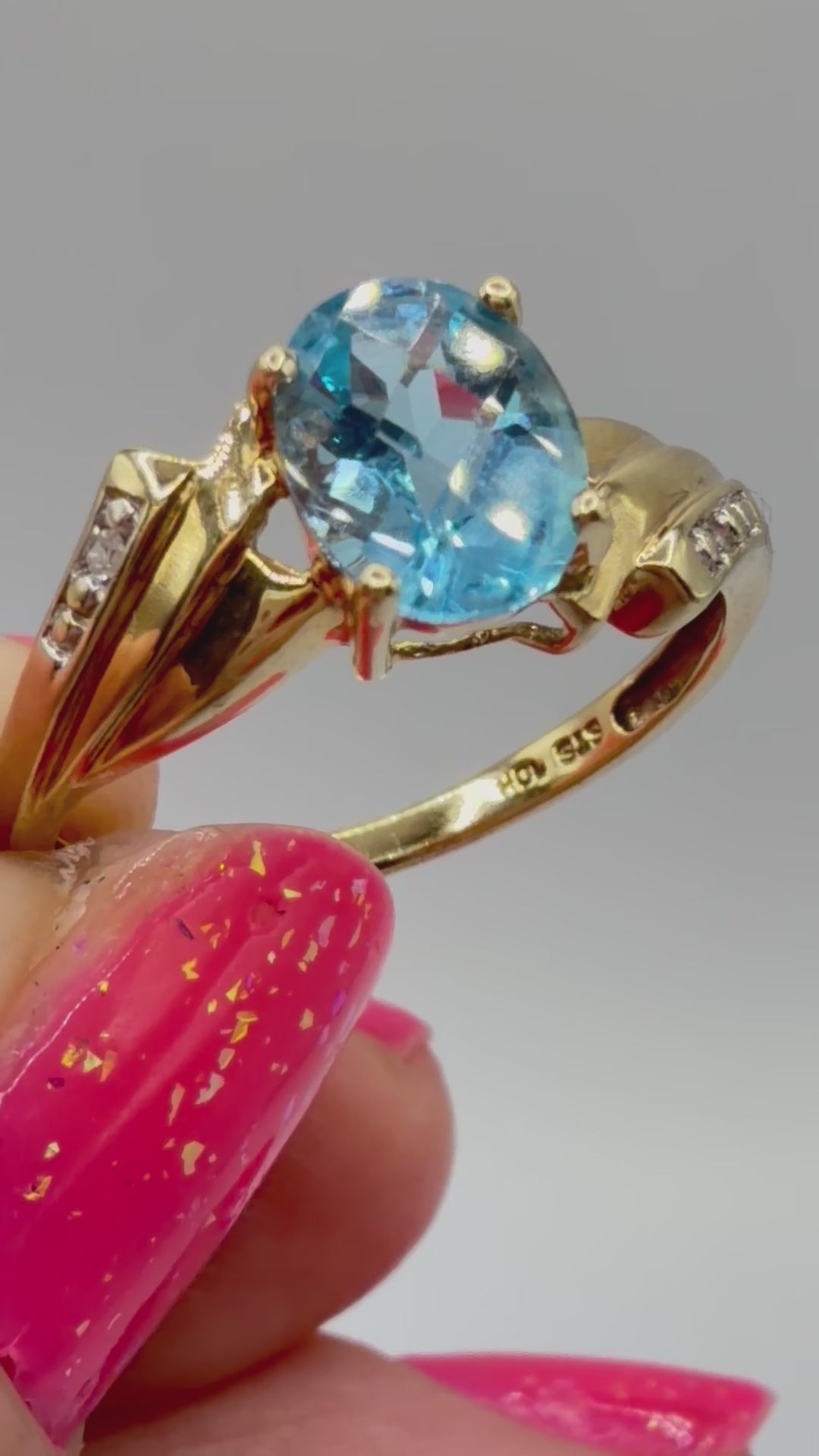 Solid 10K Yellow Gold Ring with Oval-Cut Blue Topaz & Diamond Accents Size 7