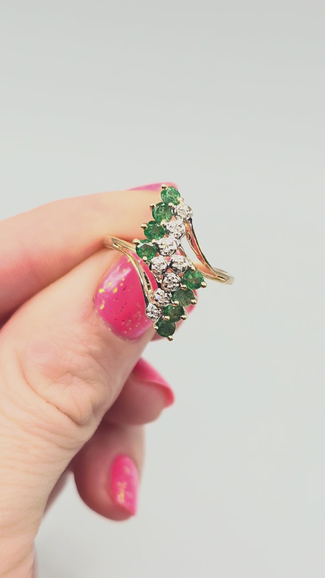 Solid 14K Yellow Gold Ring with Round Cut Emeralds & Diamonds - Size 8