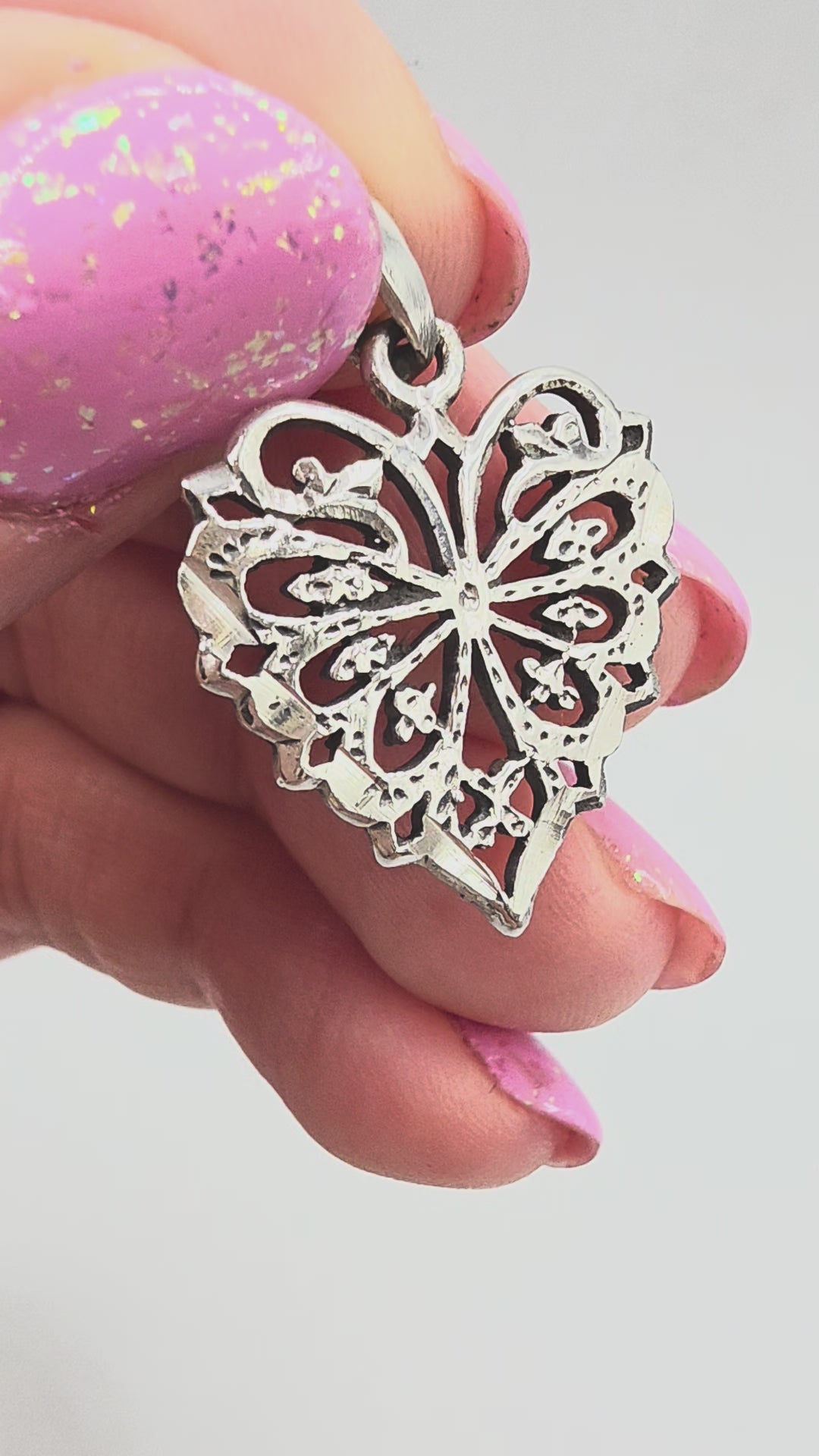 925 Sterling Silver Openwork Filigree Heart Necklace Pendant