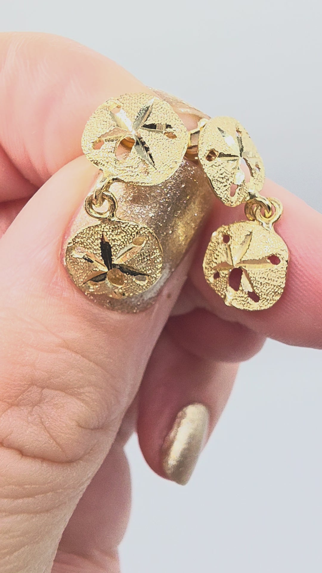 Solid 14K Yellow Gold Sand Dollar Dangle Drop Earrrings Beach