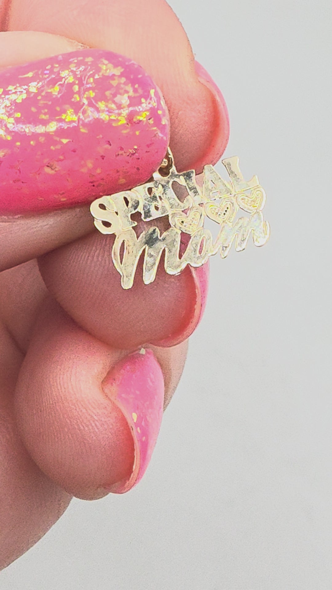 Solid 14K Yellow Gold Special Mom Necklace Pendant Charm with Hearts
