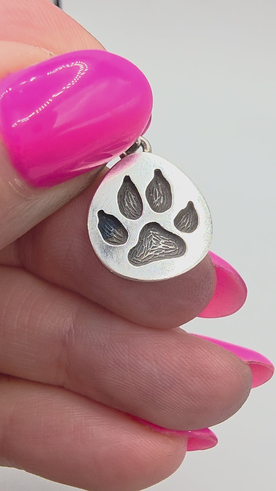 James Avery Sterling Silver Paw Print Charm Uncut Loop with Box and Pouch