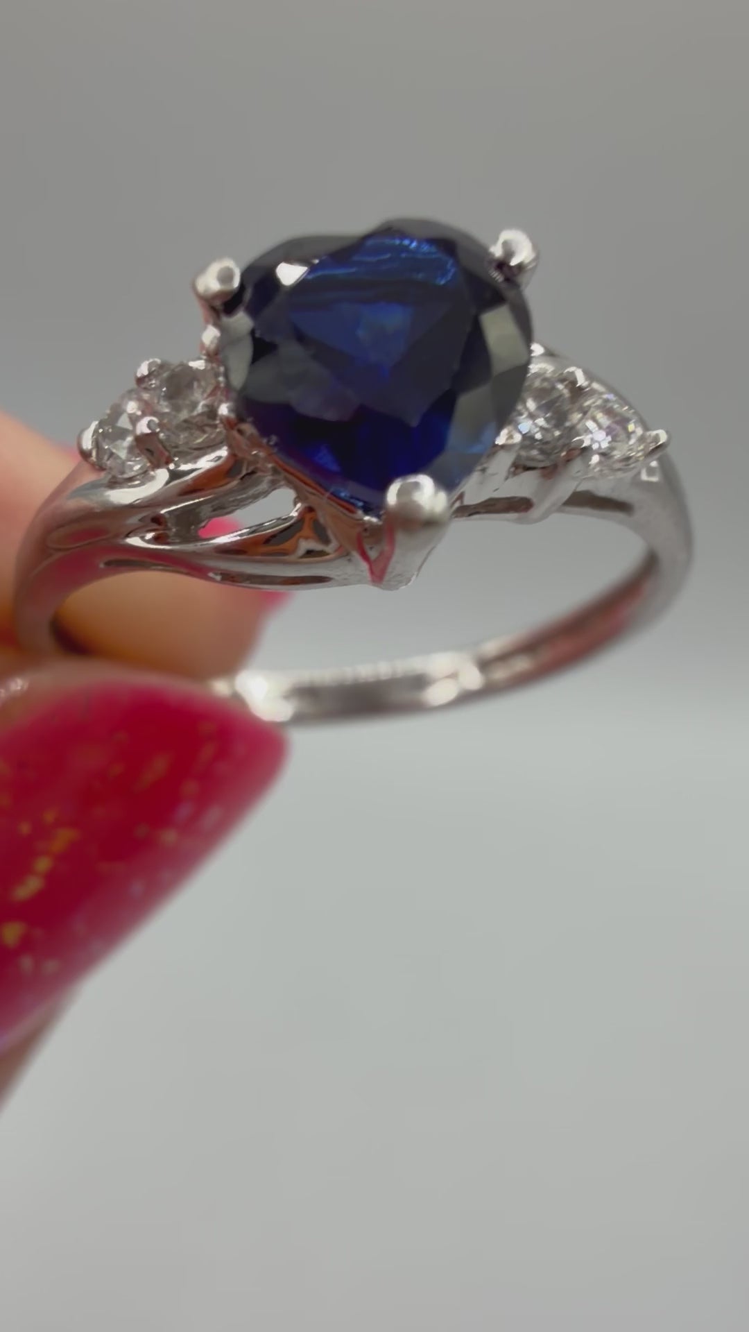 Solid 10K White Gold Ring with Heart Cut Blue Sapphire & CZ Accents - Size 6.5
