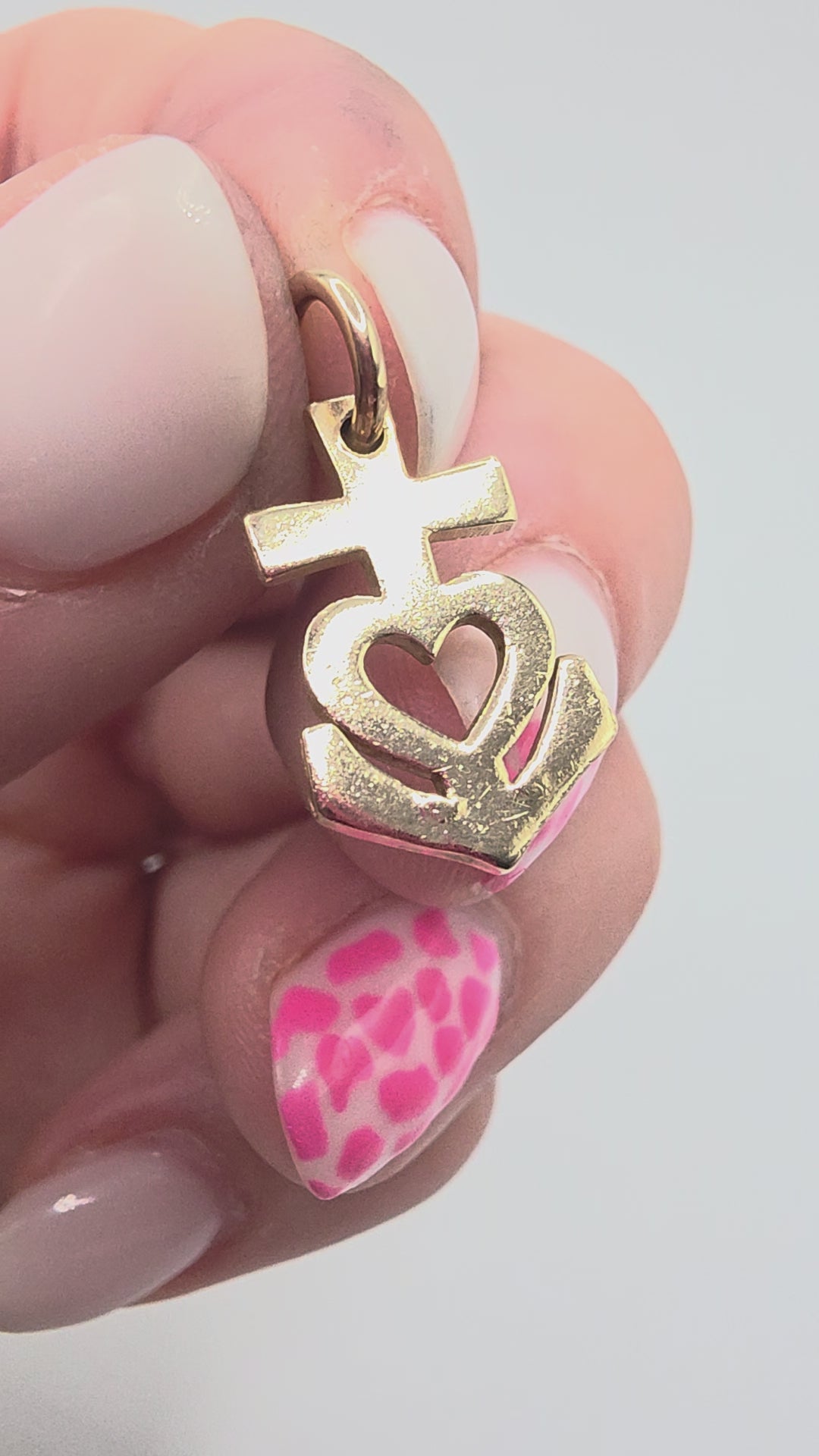 Retired James Avery Solid 14K Gold Faith Hope and Love Charm Pendant with Cross Heart and Anchor and Uncut Loop Video